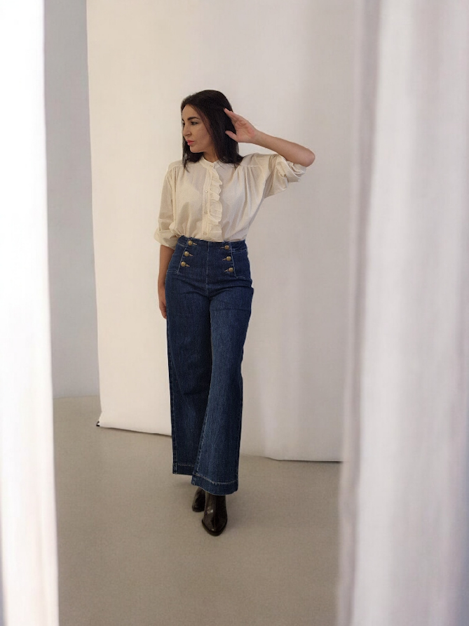 Camisa beige volante