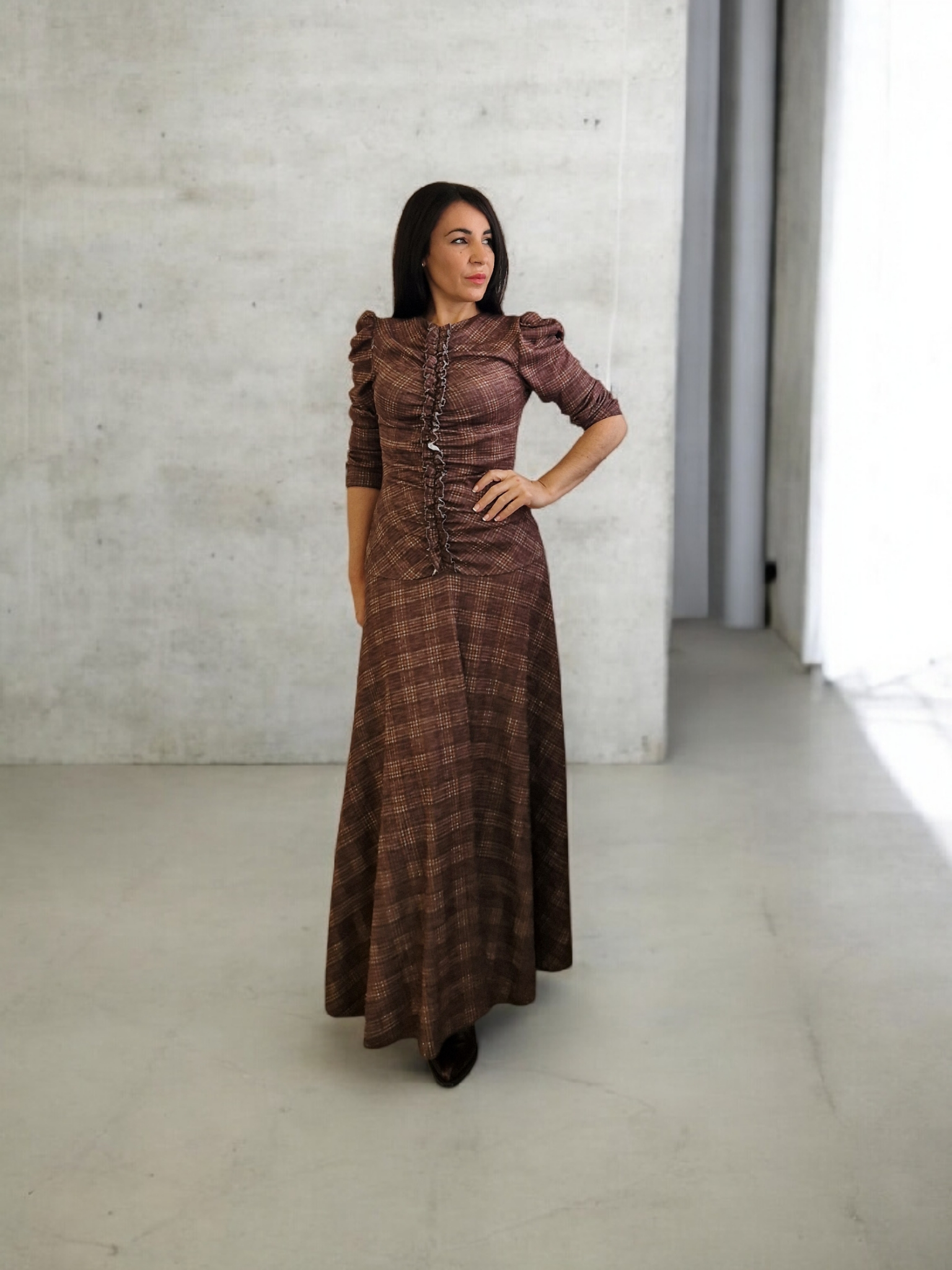 Vestido drapeado marrón