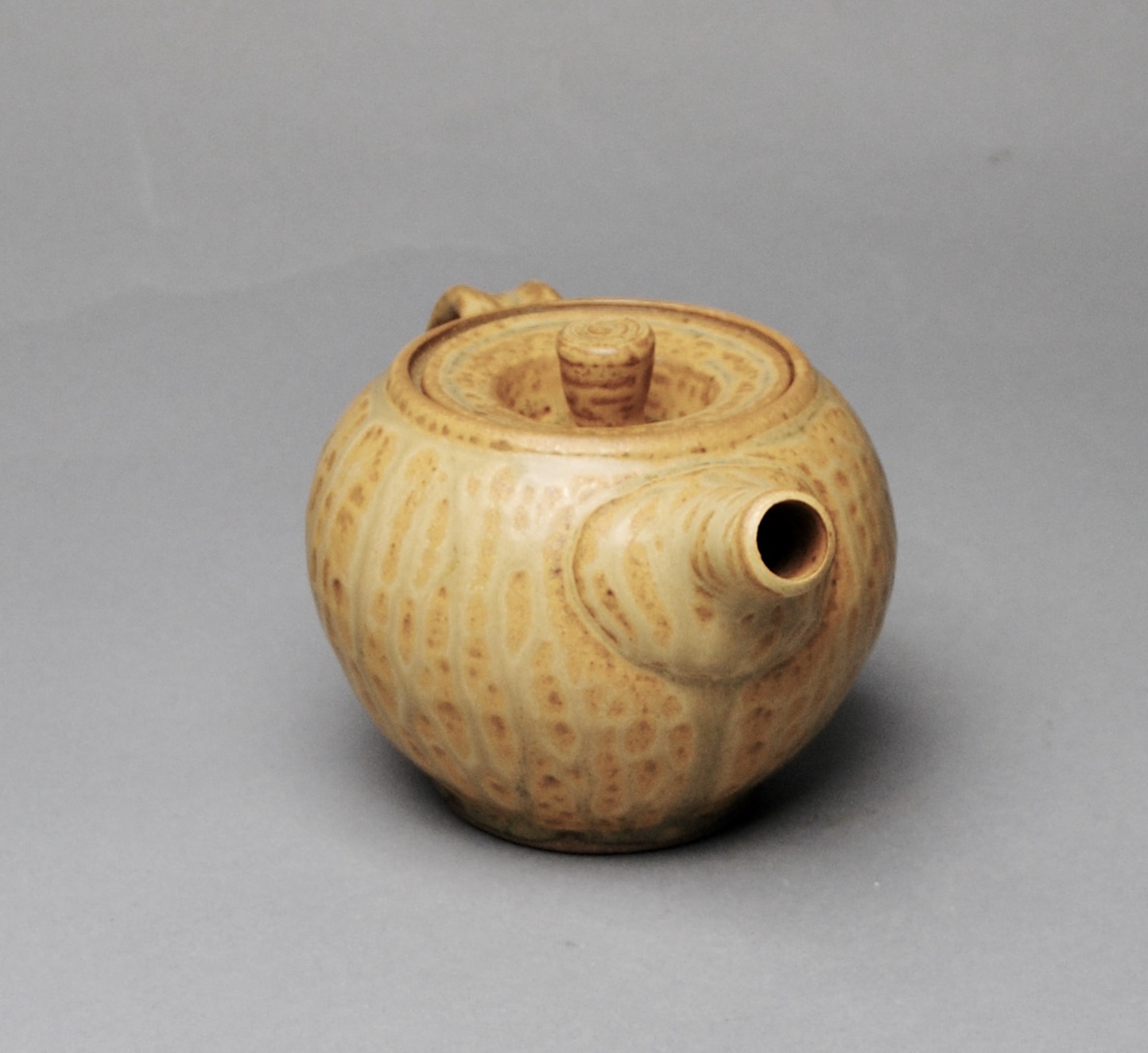 Clay Teapot  Handmade Y 80