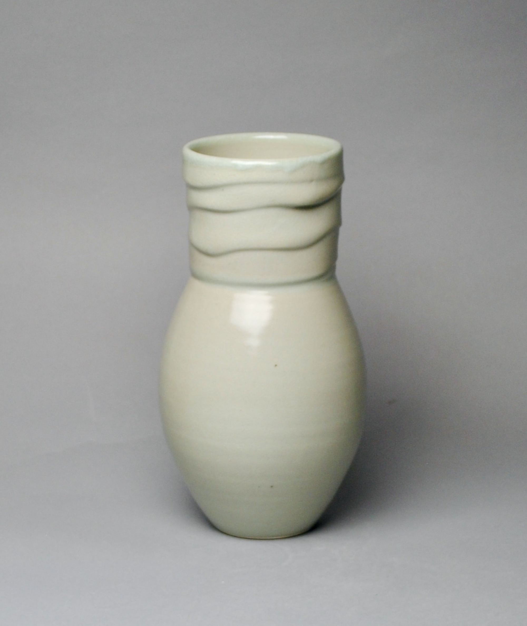 Handmade Porcelain Vase Y 93