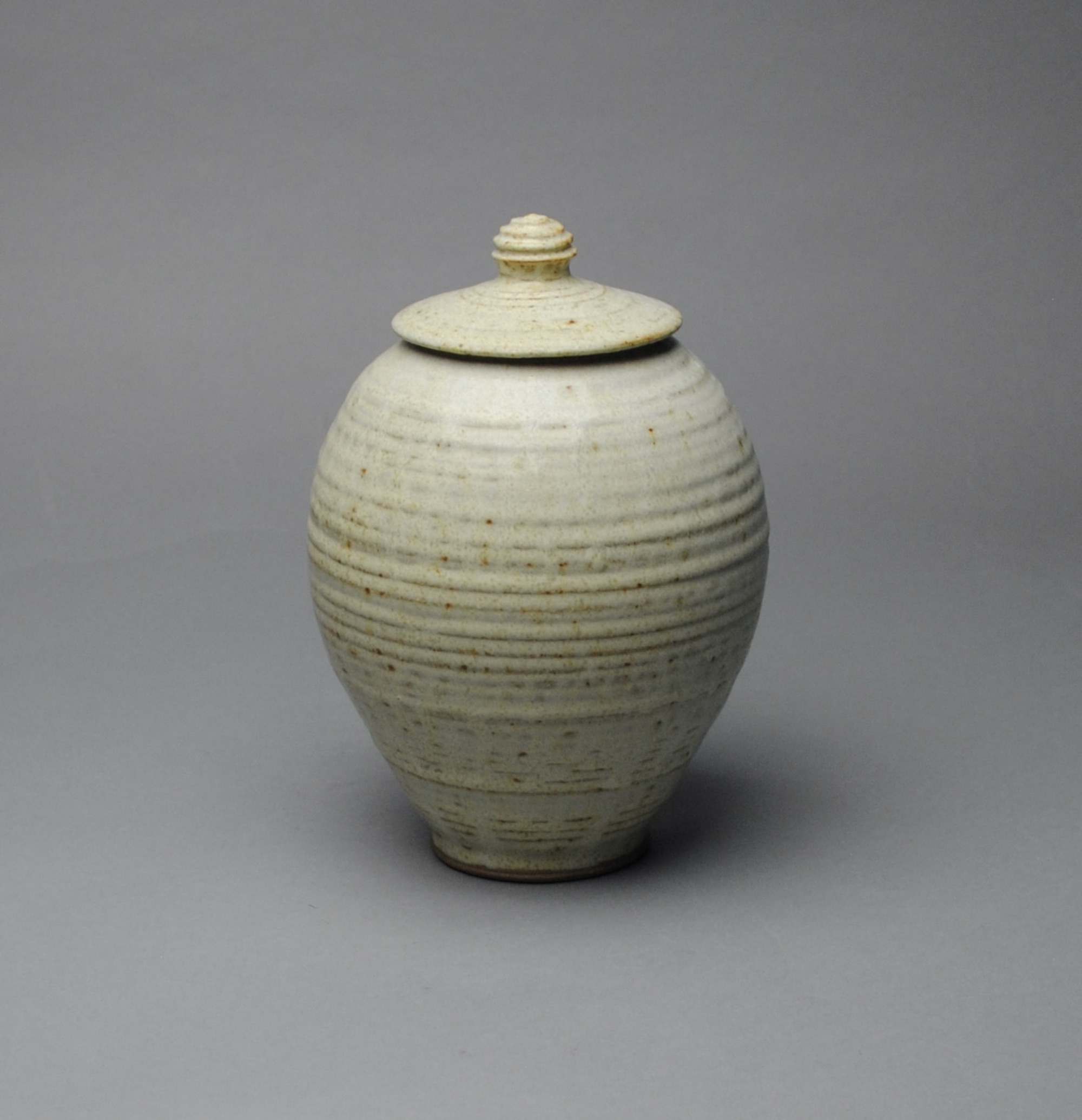 Handmade Porcelain Covered Jar Y 73
