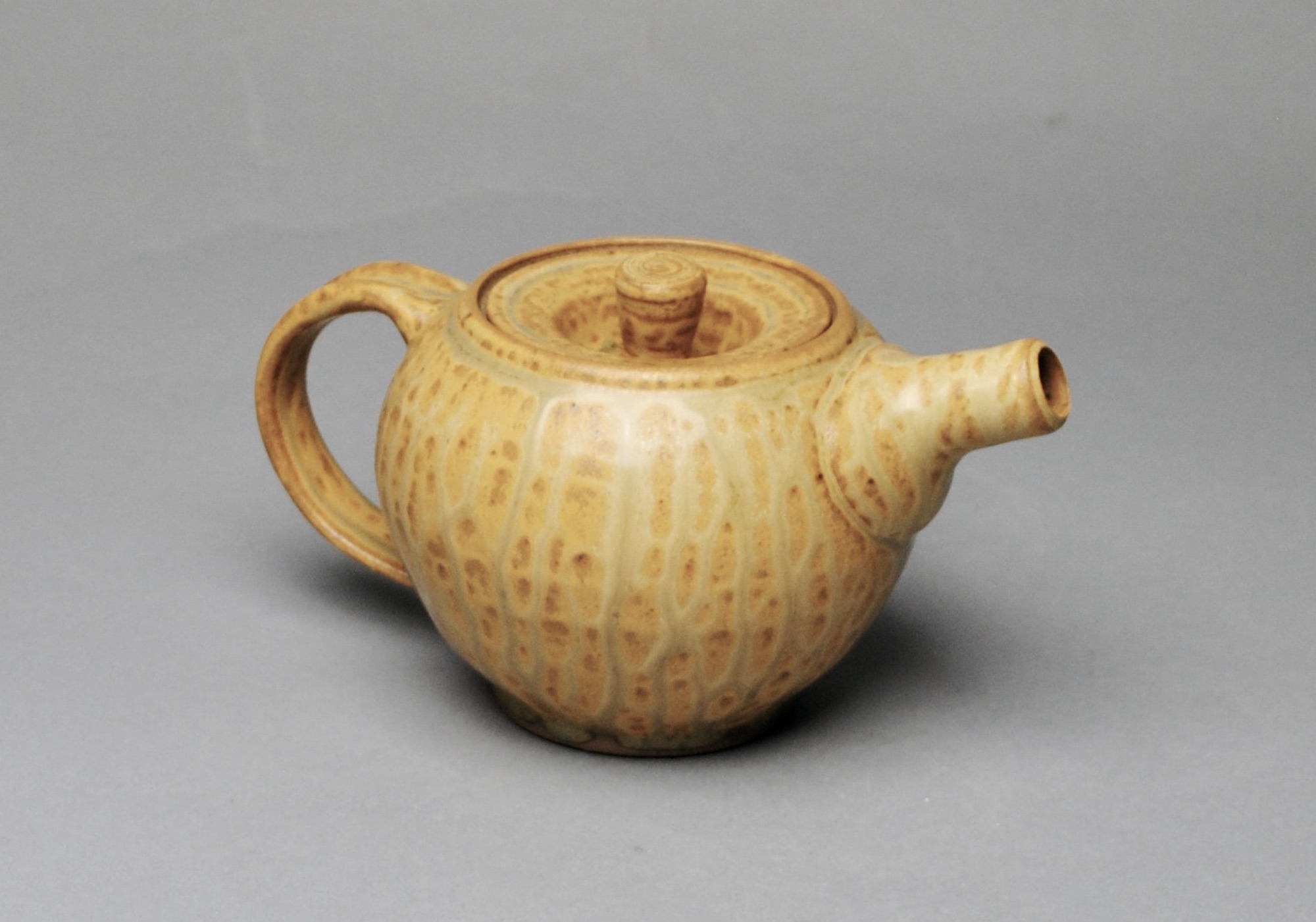 Clay Teapot  Handmade Y 80