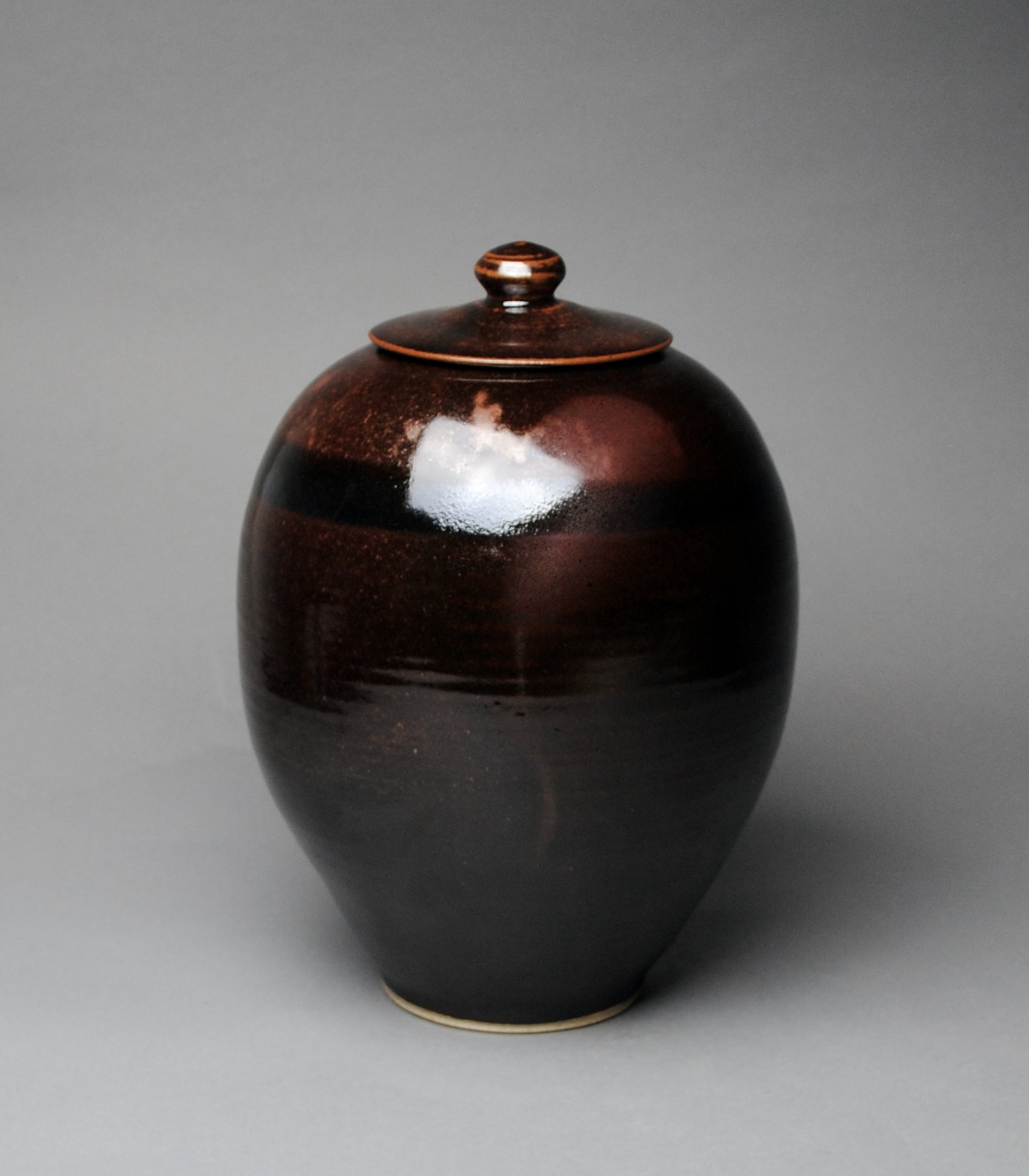 Handmade Porcelain Covered Jar Y 87