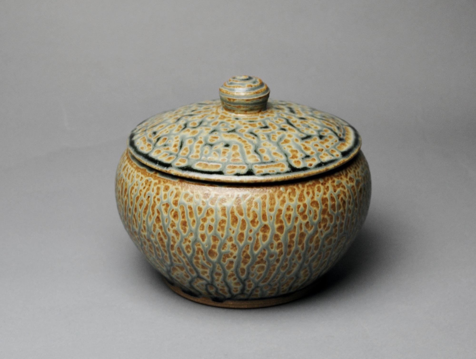 Covered Casserole Handmade Y 81