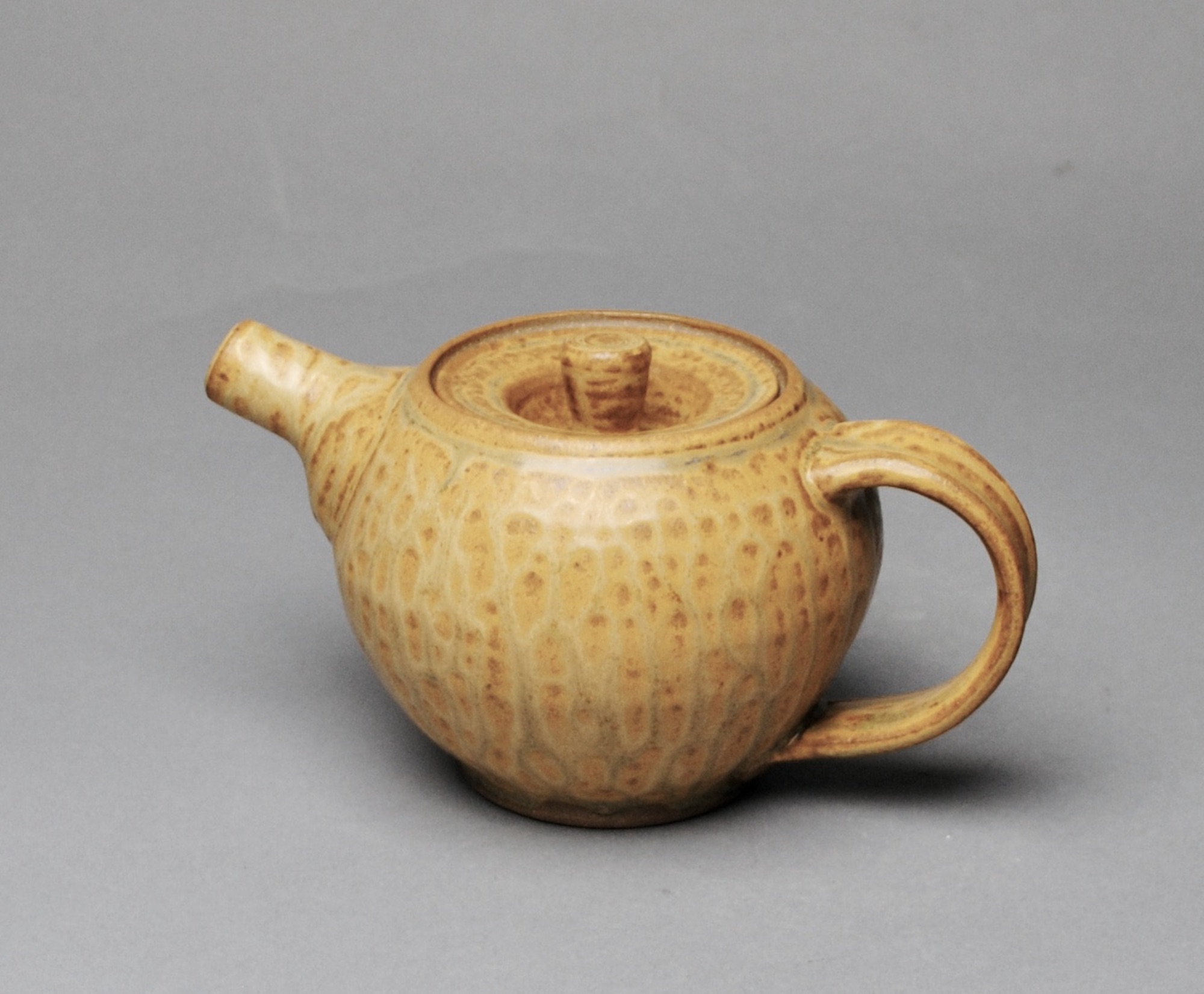 Clay Teapot  Handmade Y 80