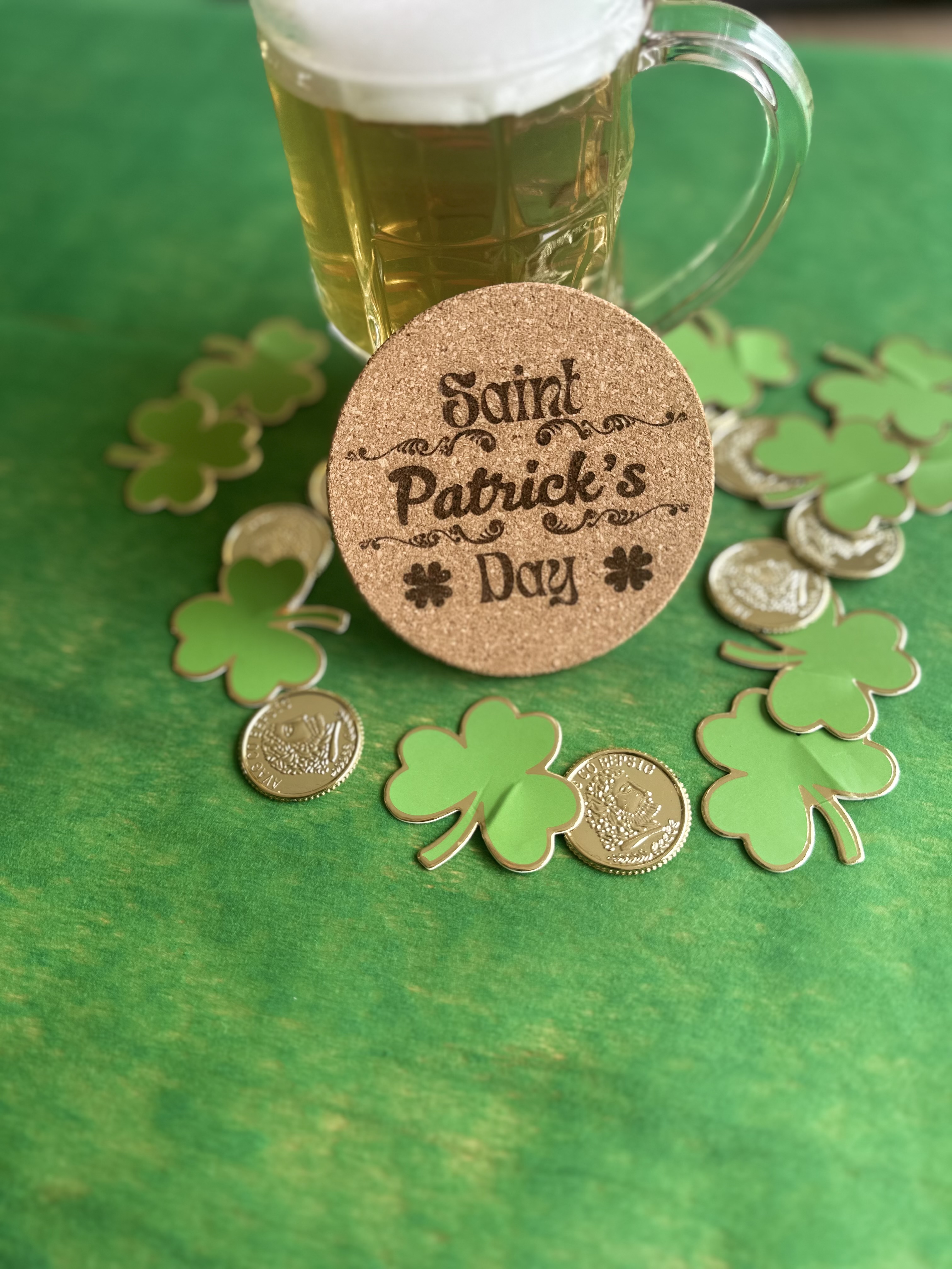 Lot Saint Patrick - 2 sous-verres en liège + 1 décapsuleur 