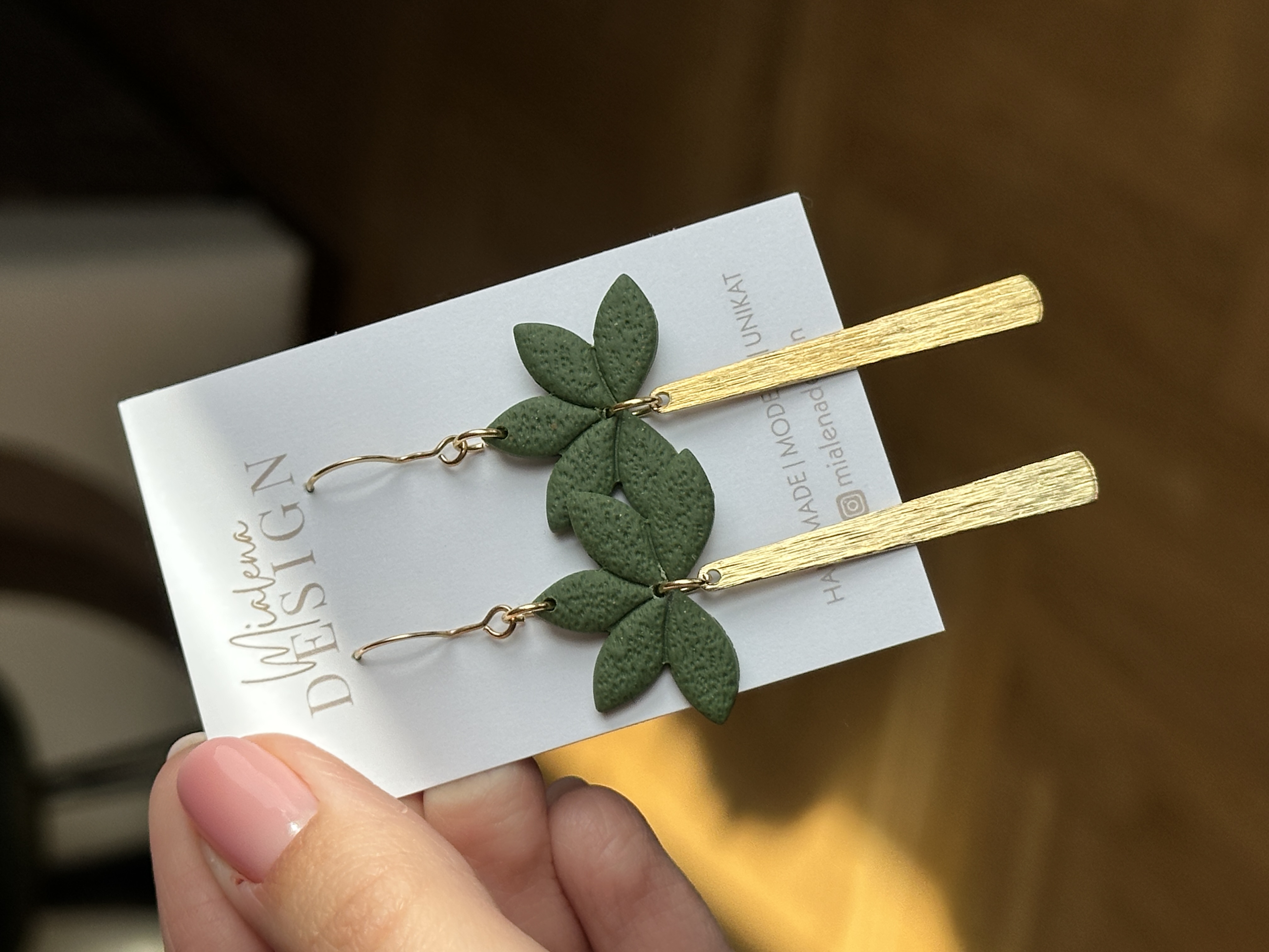 Handgemachte Blatt-Ohrringe