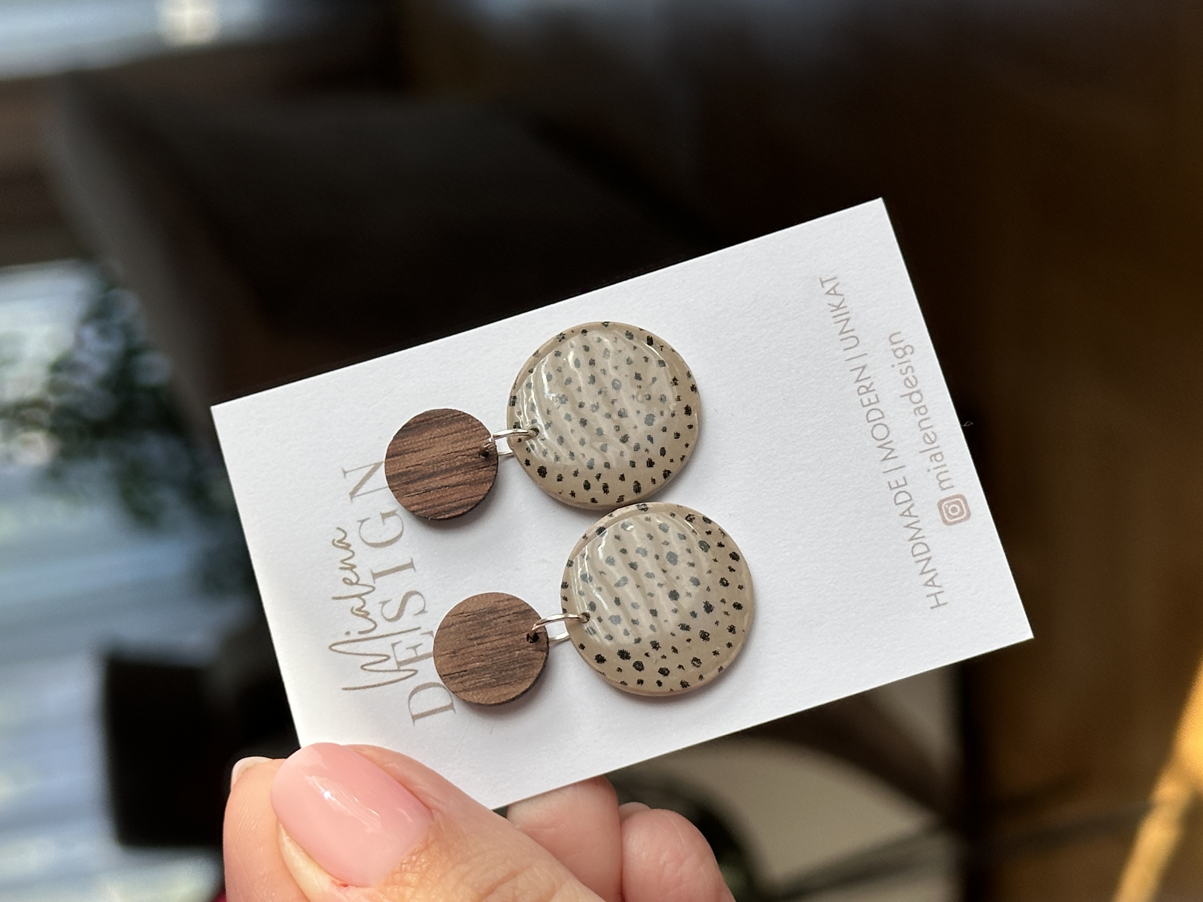 Ohrstecker mit Holz und Keramik