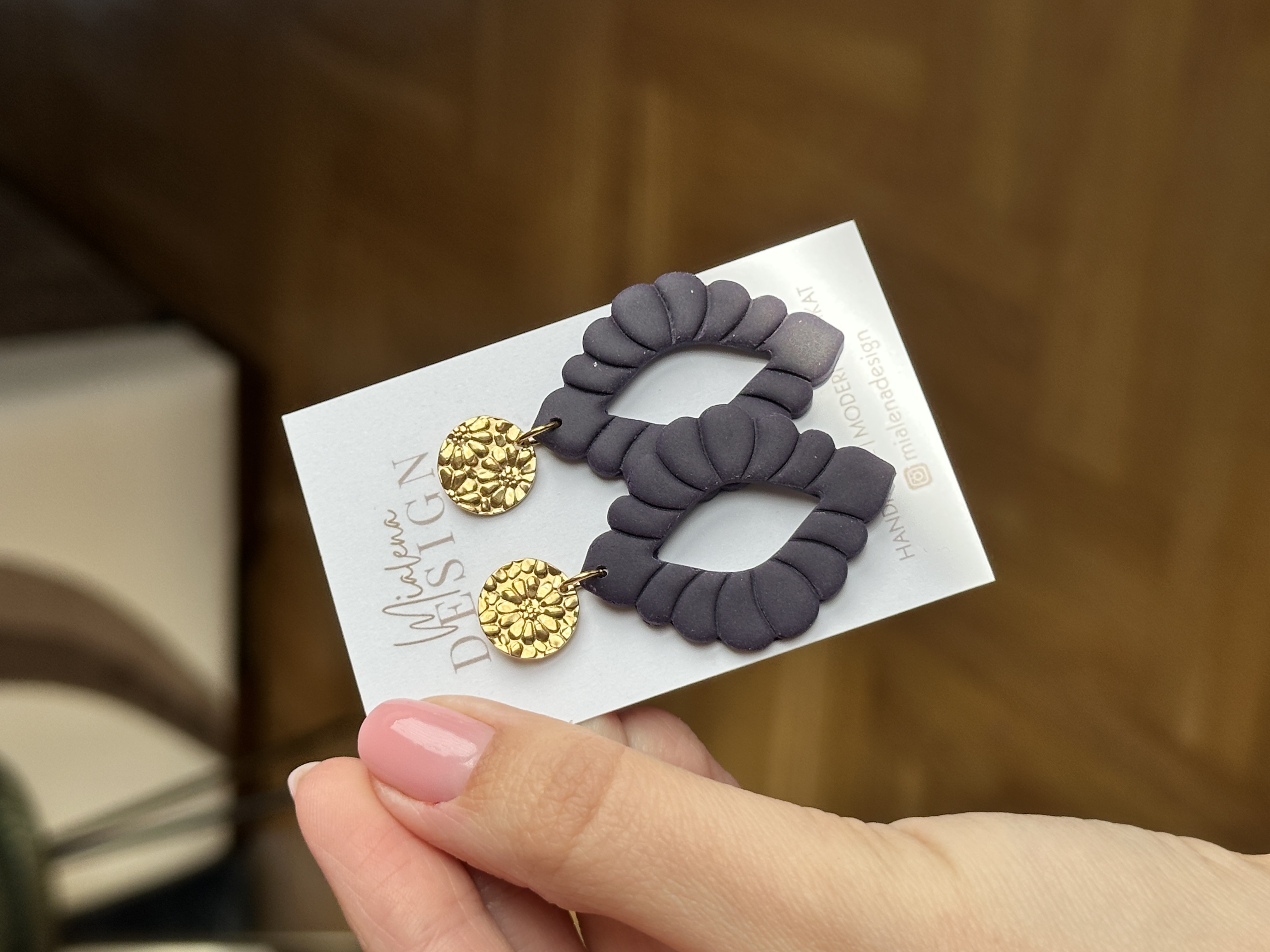 Handgefertigte Ohrringe - Dunkel Lila (Plum)