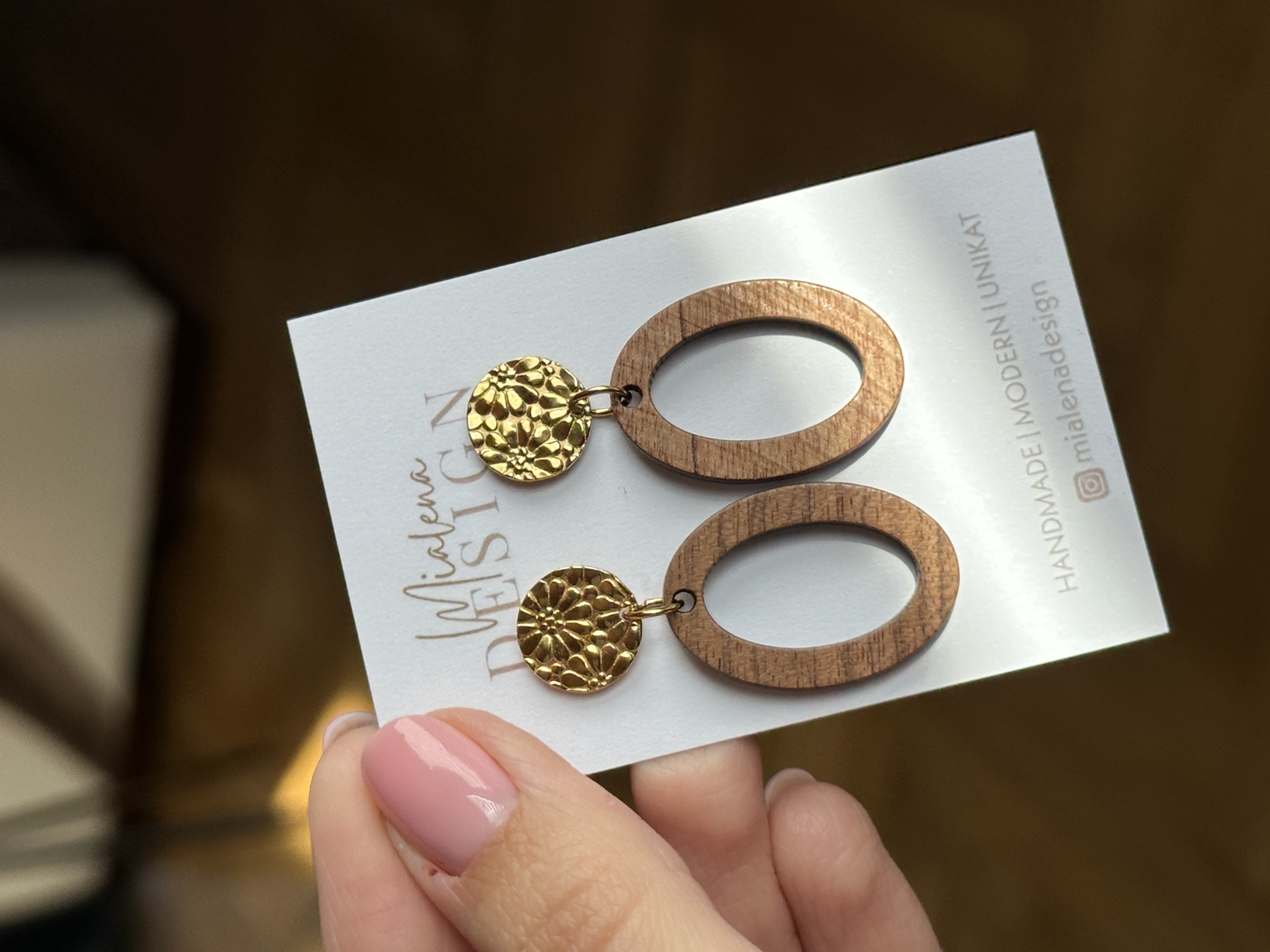 Handgefertigte Holz-Ohrringe