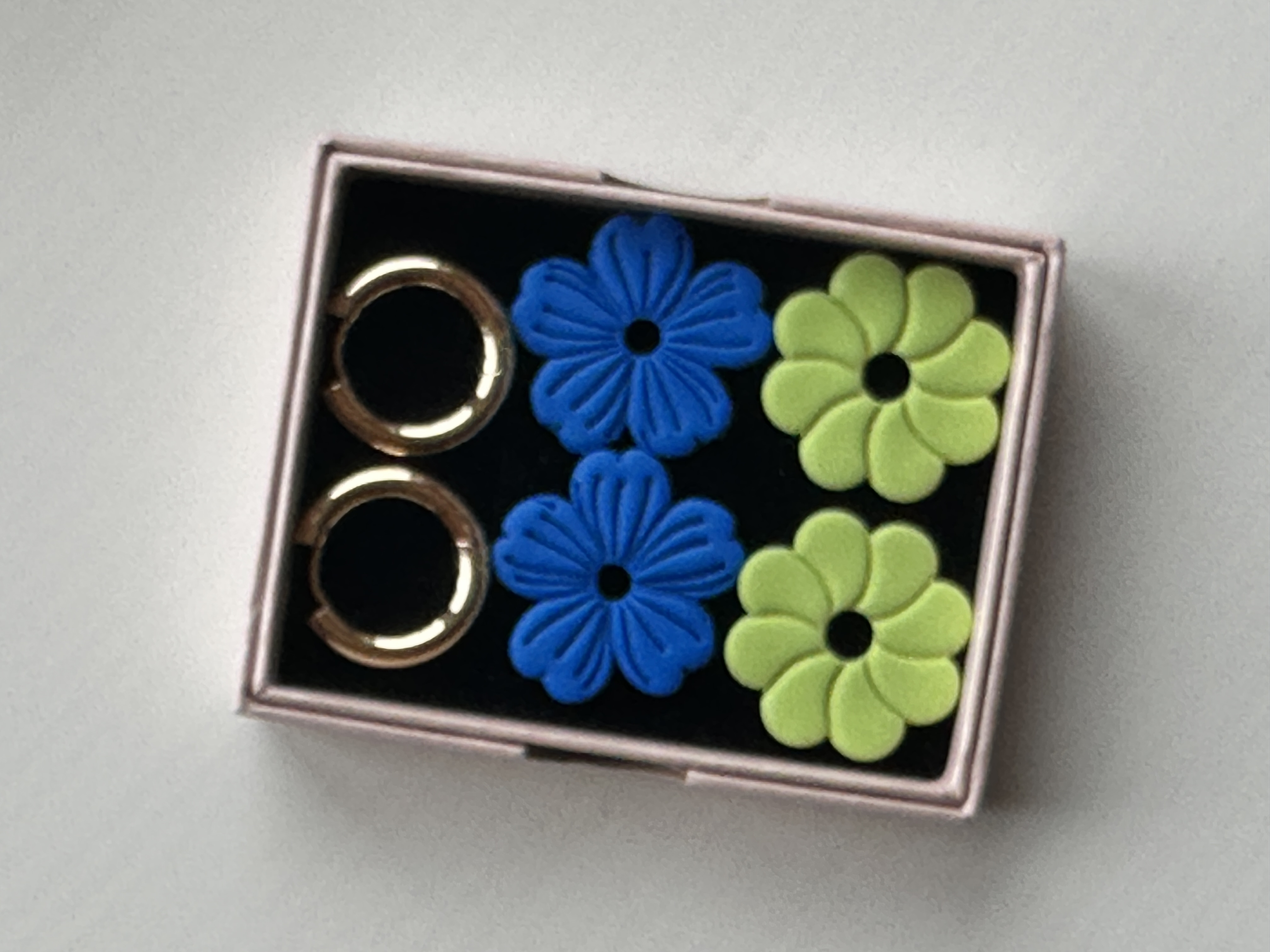 Blumen-Ohrstecker Set