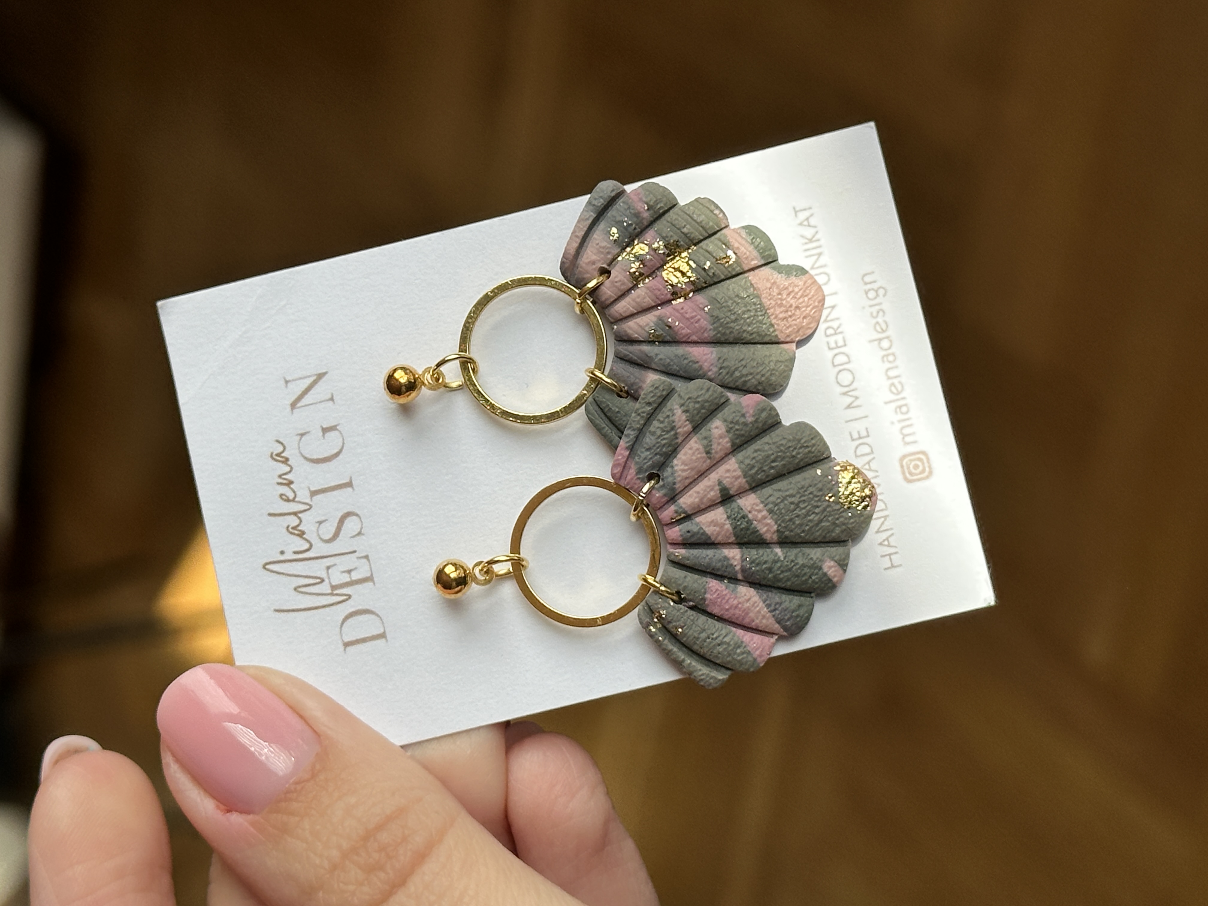 Handgemachte Statement-Ohrringe