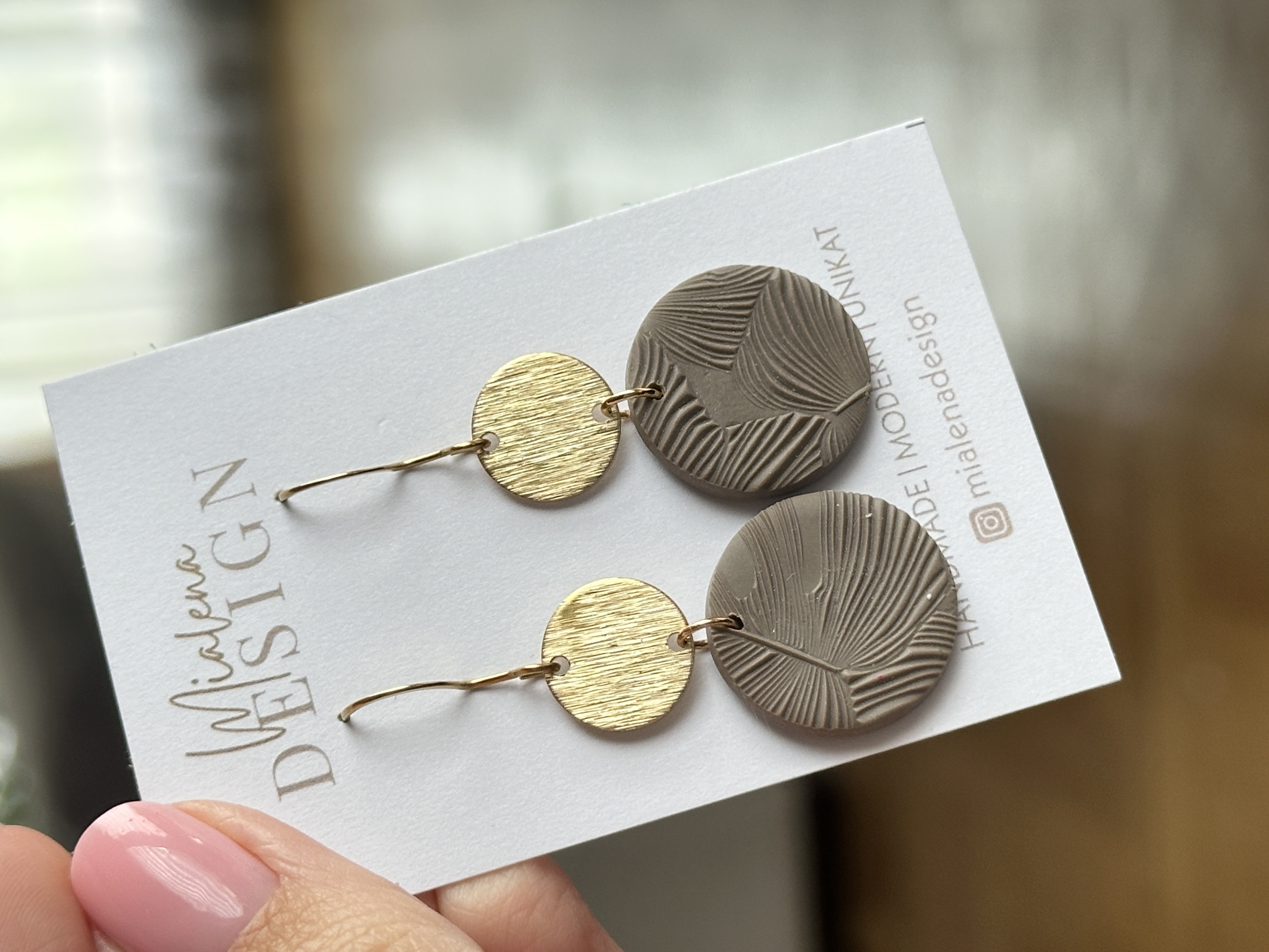 Handgemachte Ohrringe - Taupe