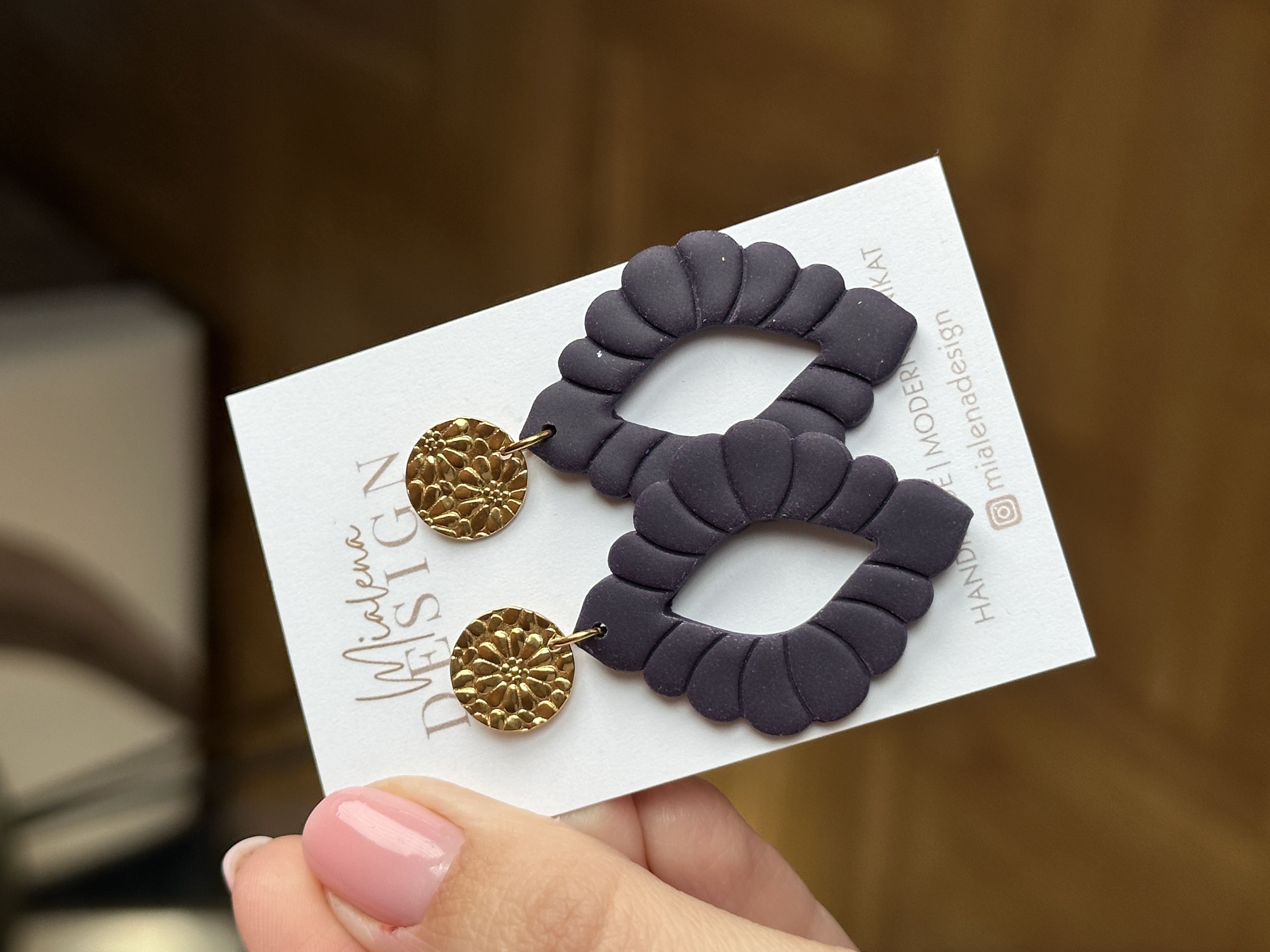 Handgefertigte Ohrringe - Dunkel Lila (Plum)