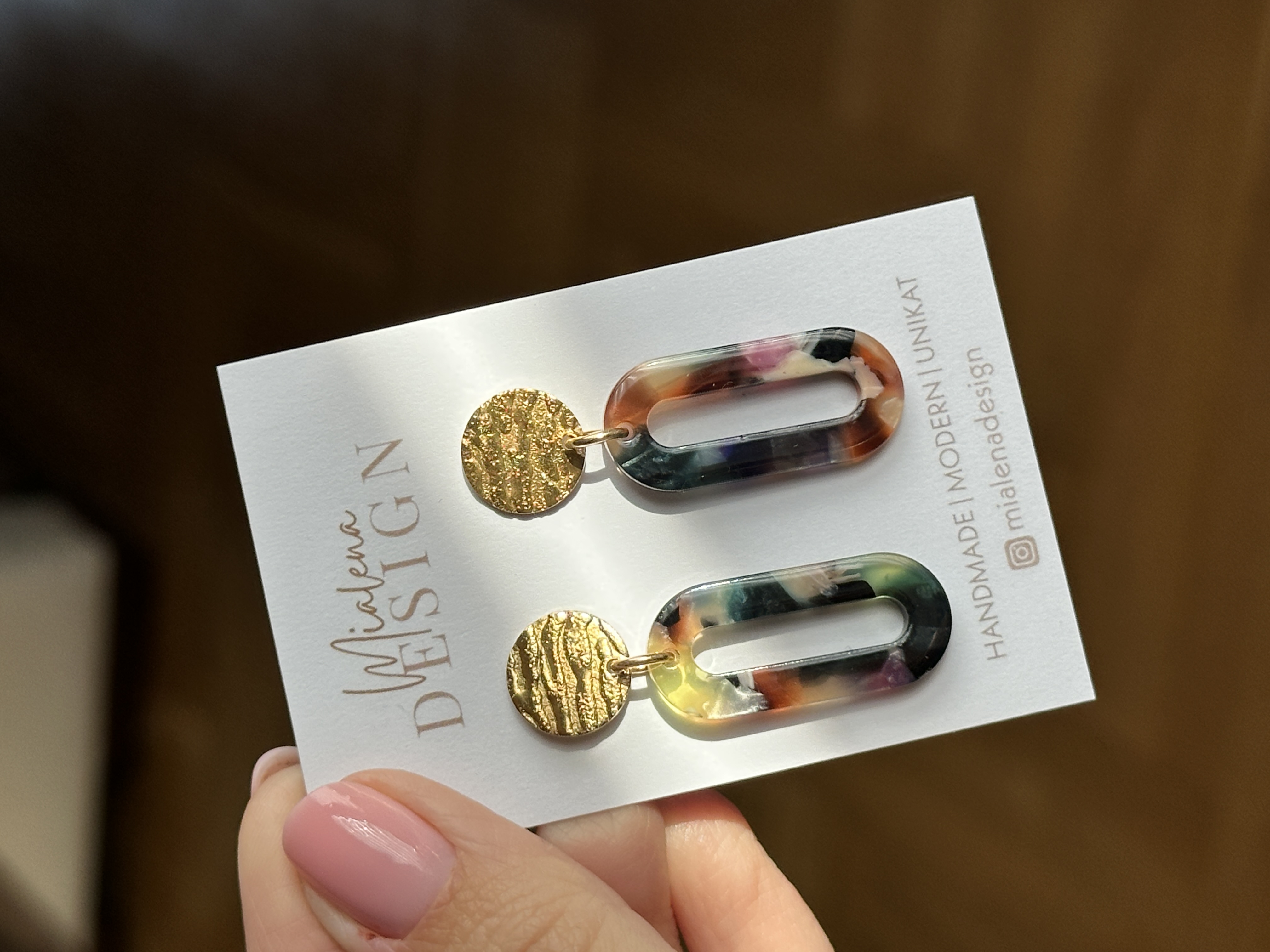 Handgemachte Statement-Ohrringe