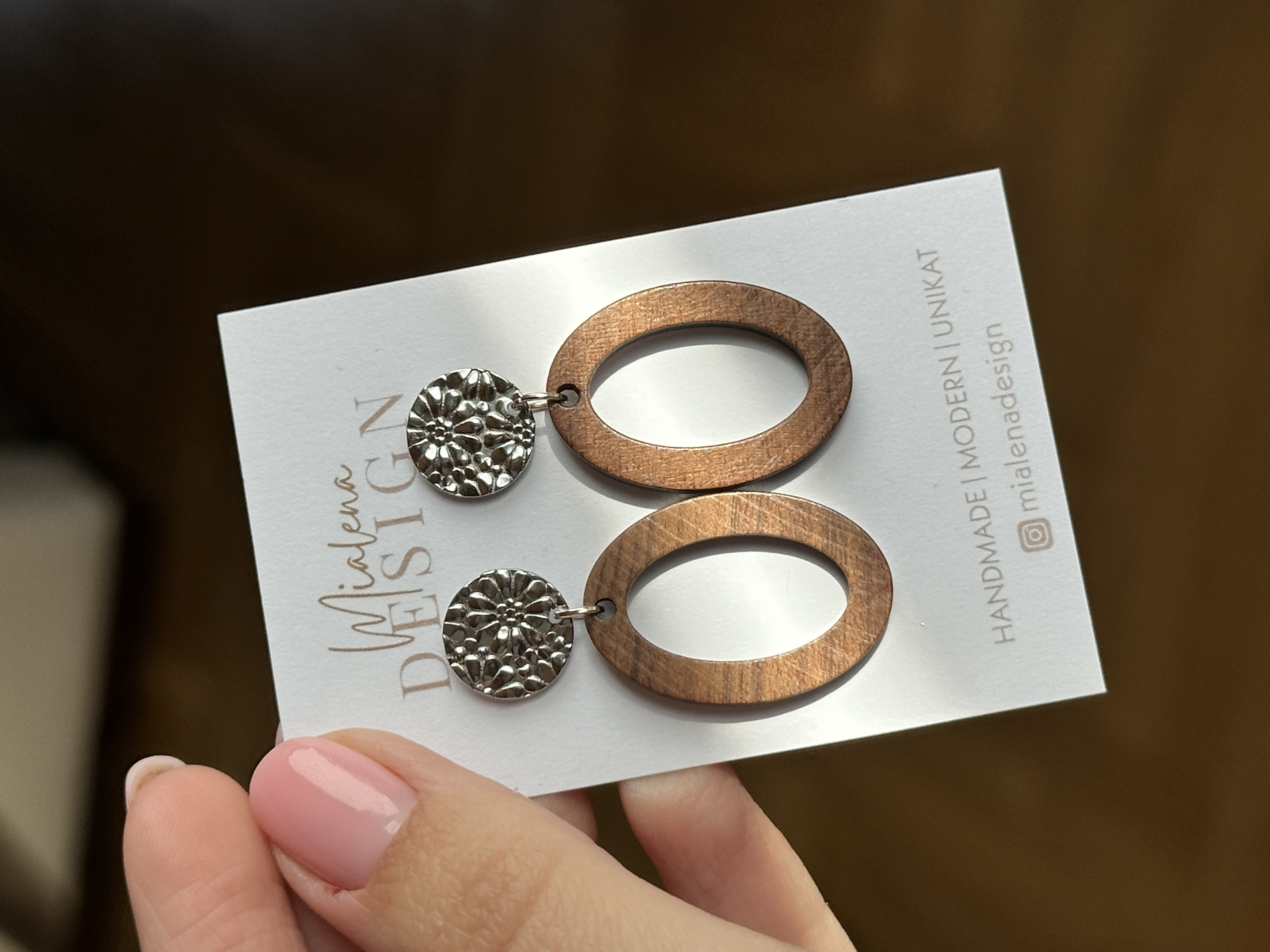 Handgefertigte Holz-Ohrringe