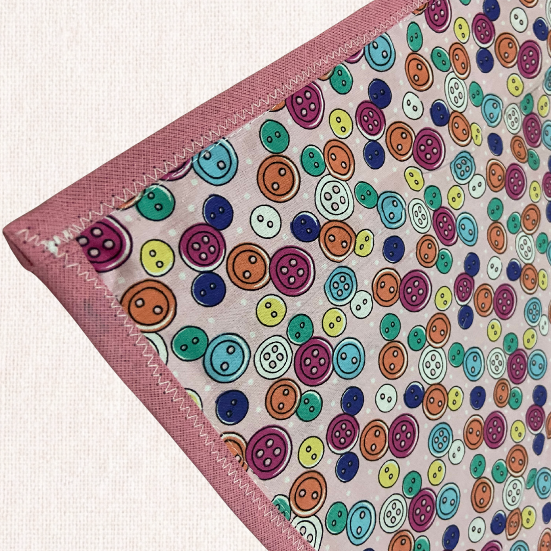 Pano de Cozinha Estampado Grande — Fogão e Mesa | Botões Rosa