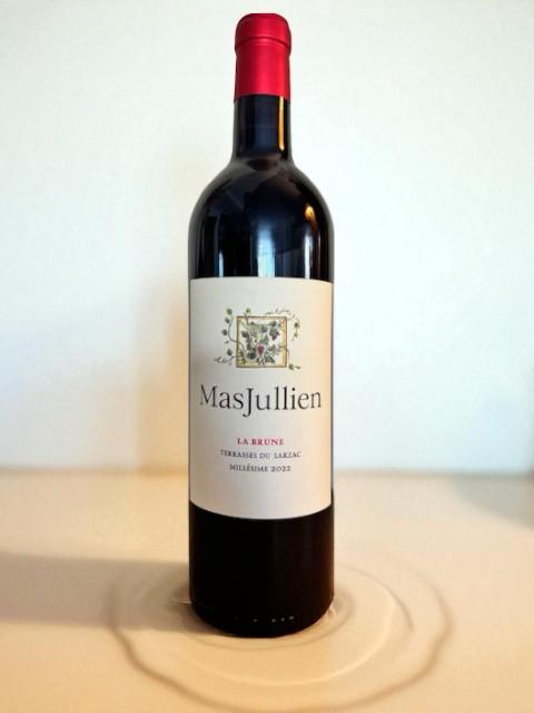 La brune - rouge - 2022