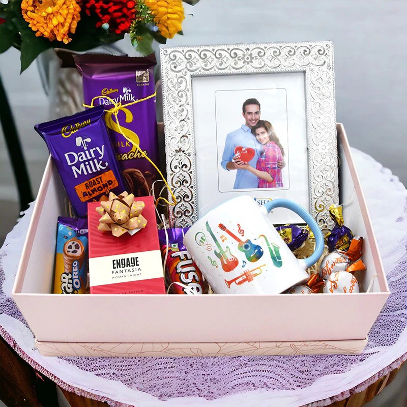 Personalized Gift Hamper
