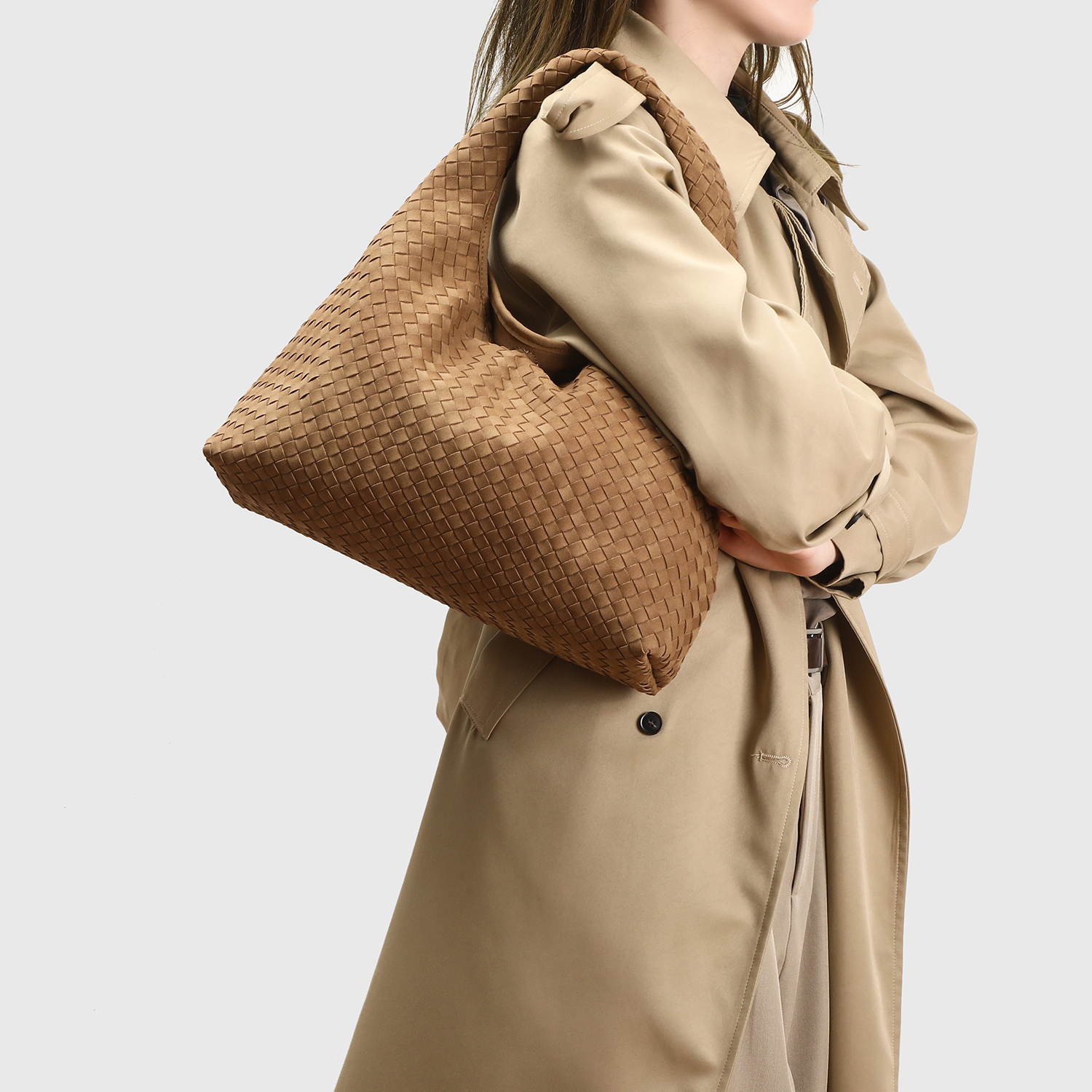 Brown woven handbag