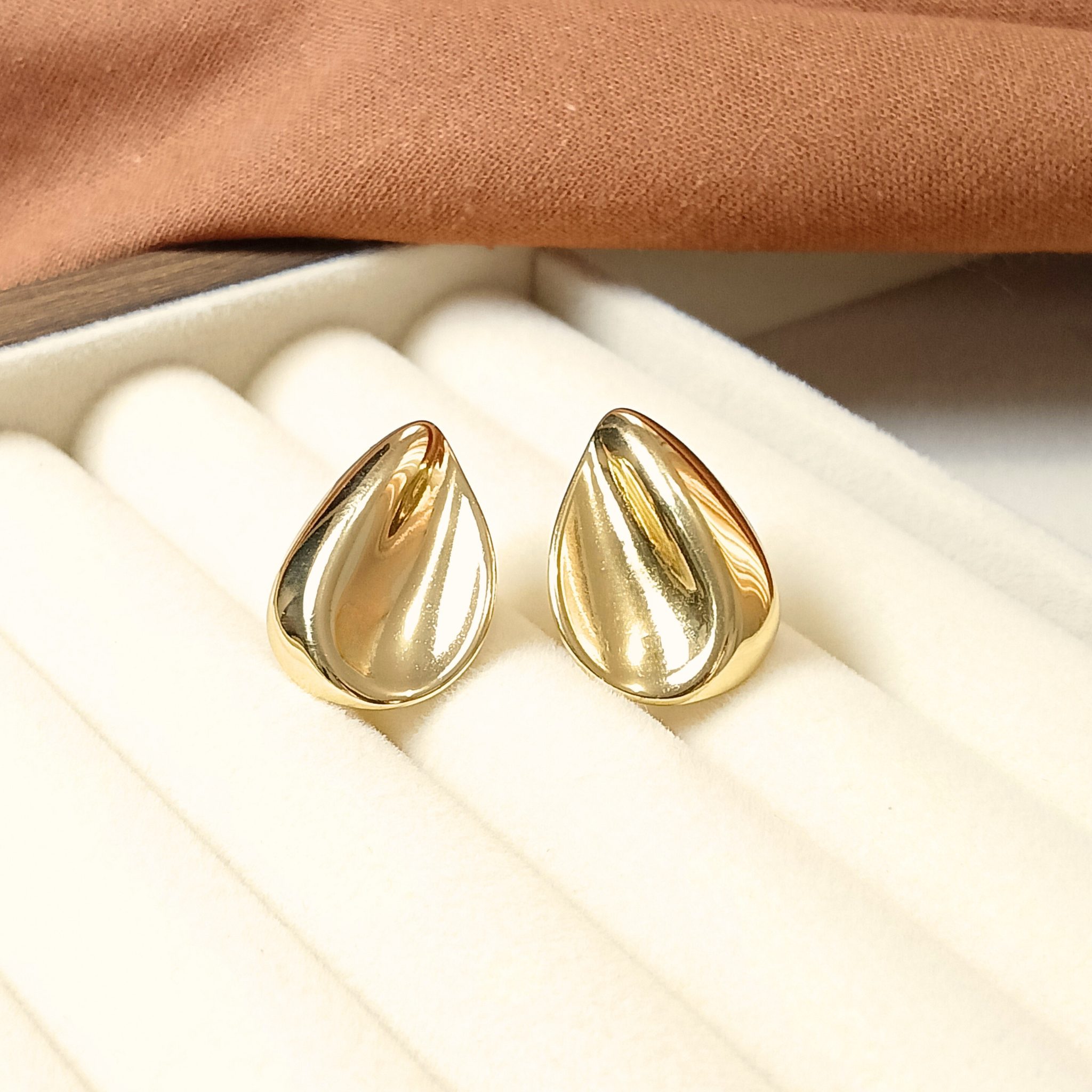 Gold Lustre Teardrop Earrings