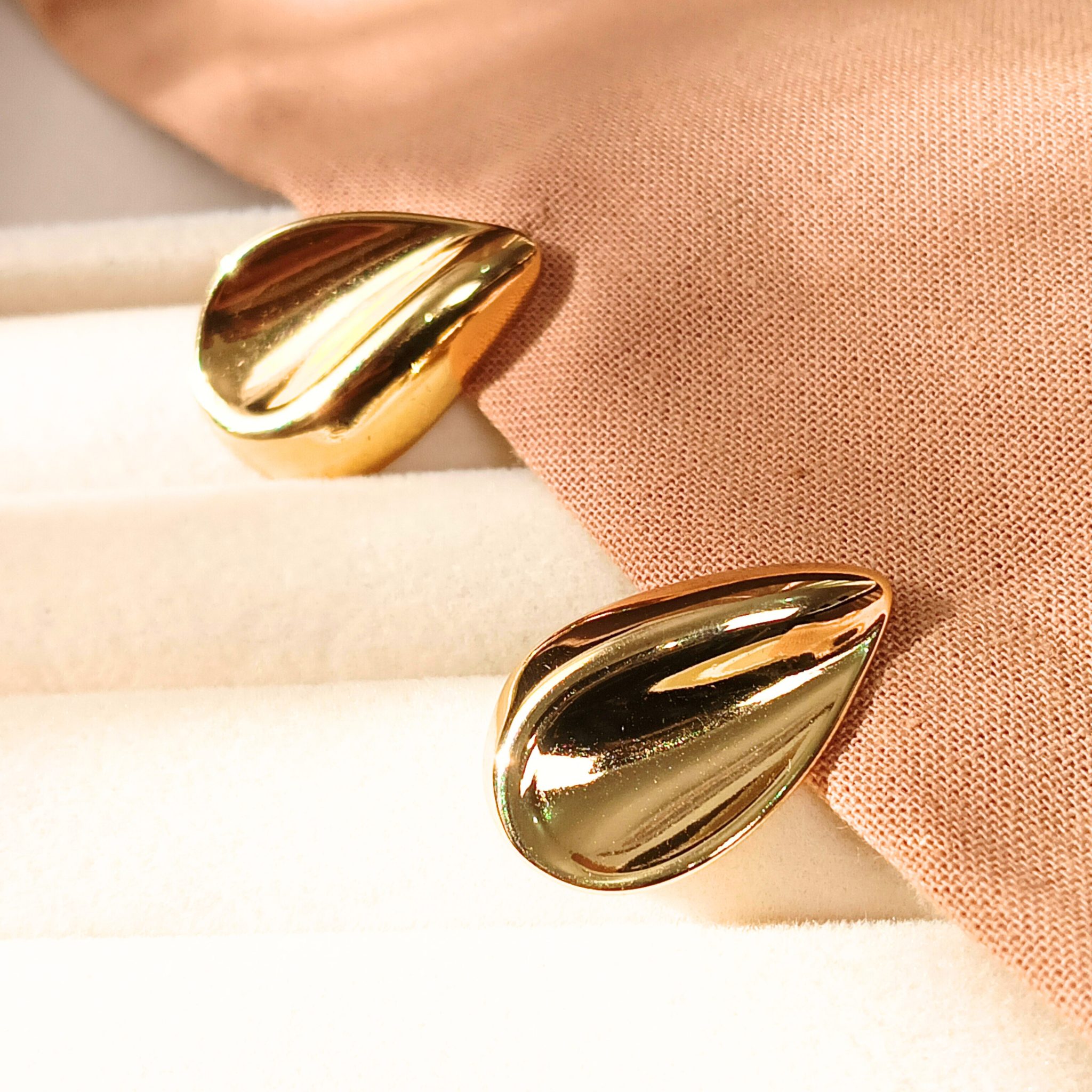 Gold Lustre Teardrop Earrings