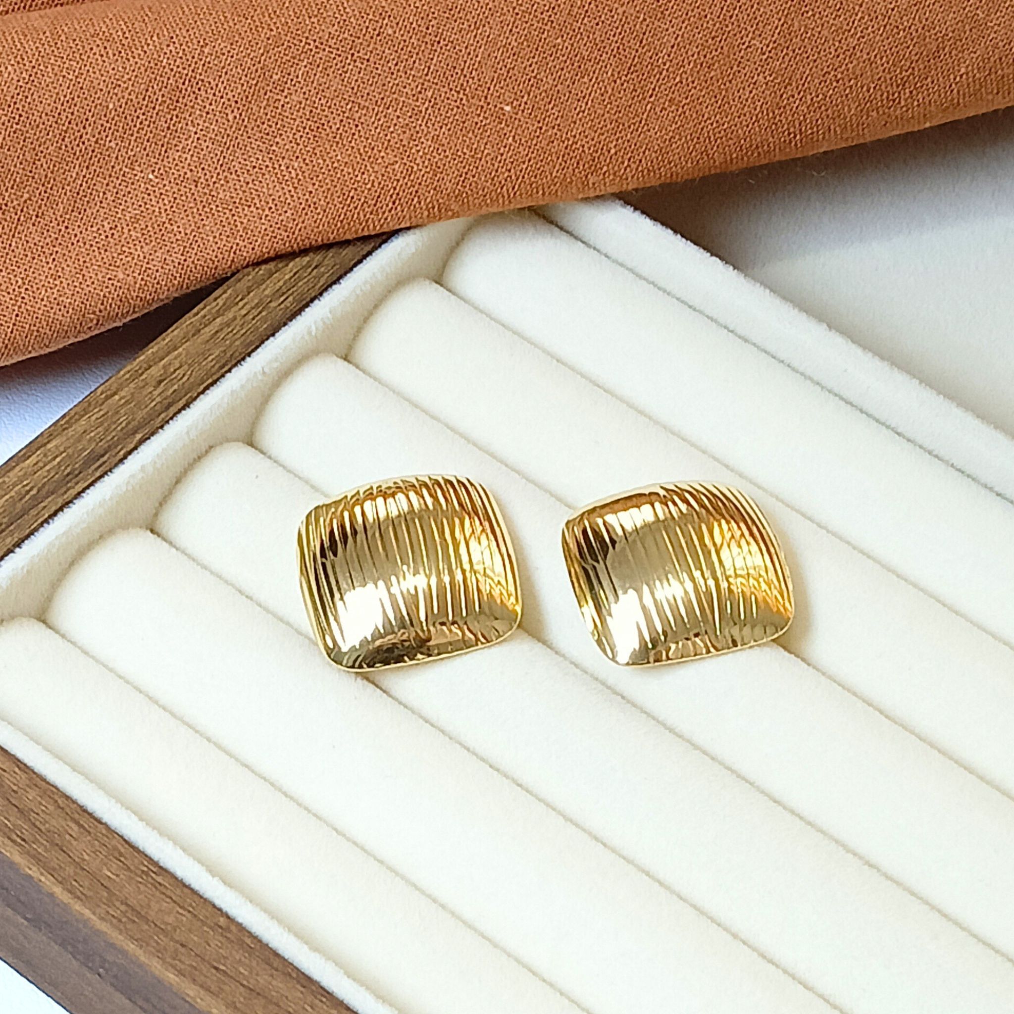 Bold Textured Vintage Retro Square Earrings