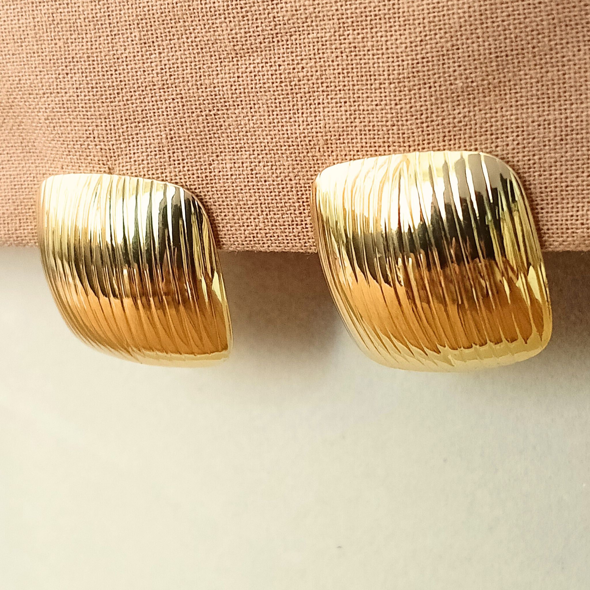 Bold Textured Vintage Retro Square Earrings