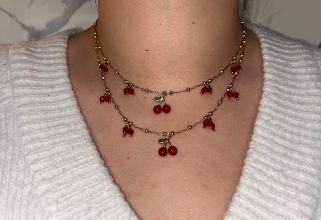 Collier cerises élégant