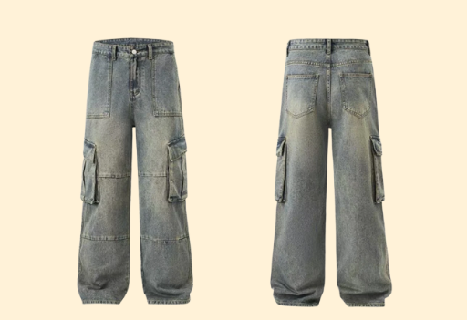 Loose Fit Cargo Jeans