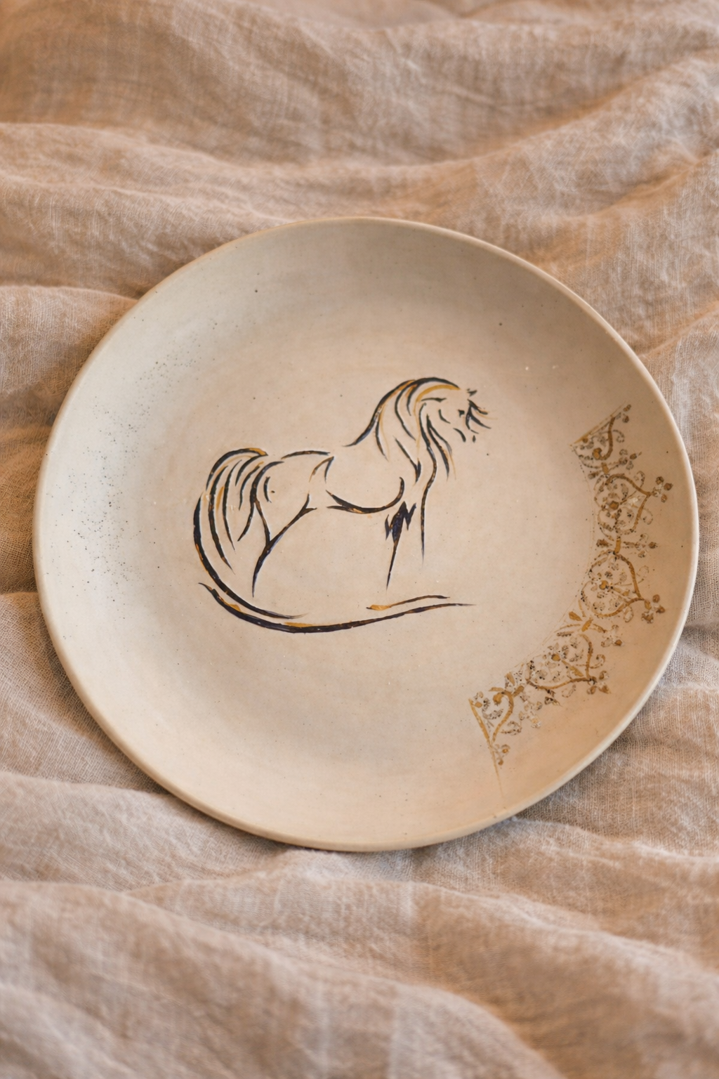 Assiette cheval arabe