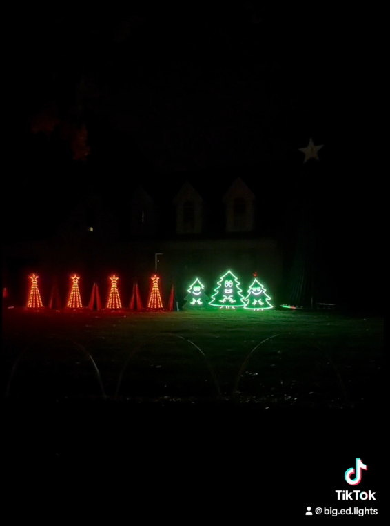 Nothings Wrong With Me (2025 TikTok Short - Squirrel and Chipmunk)