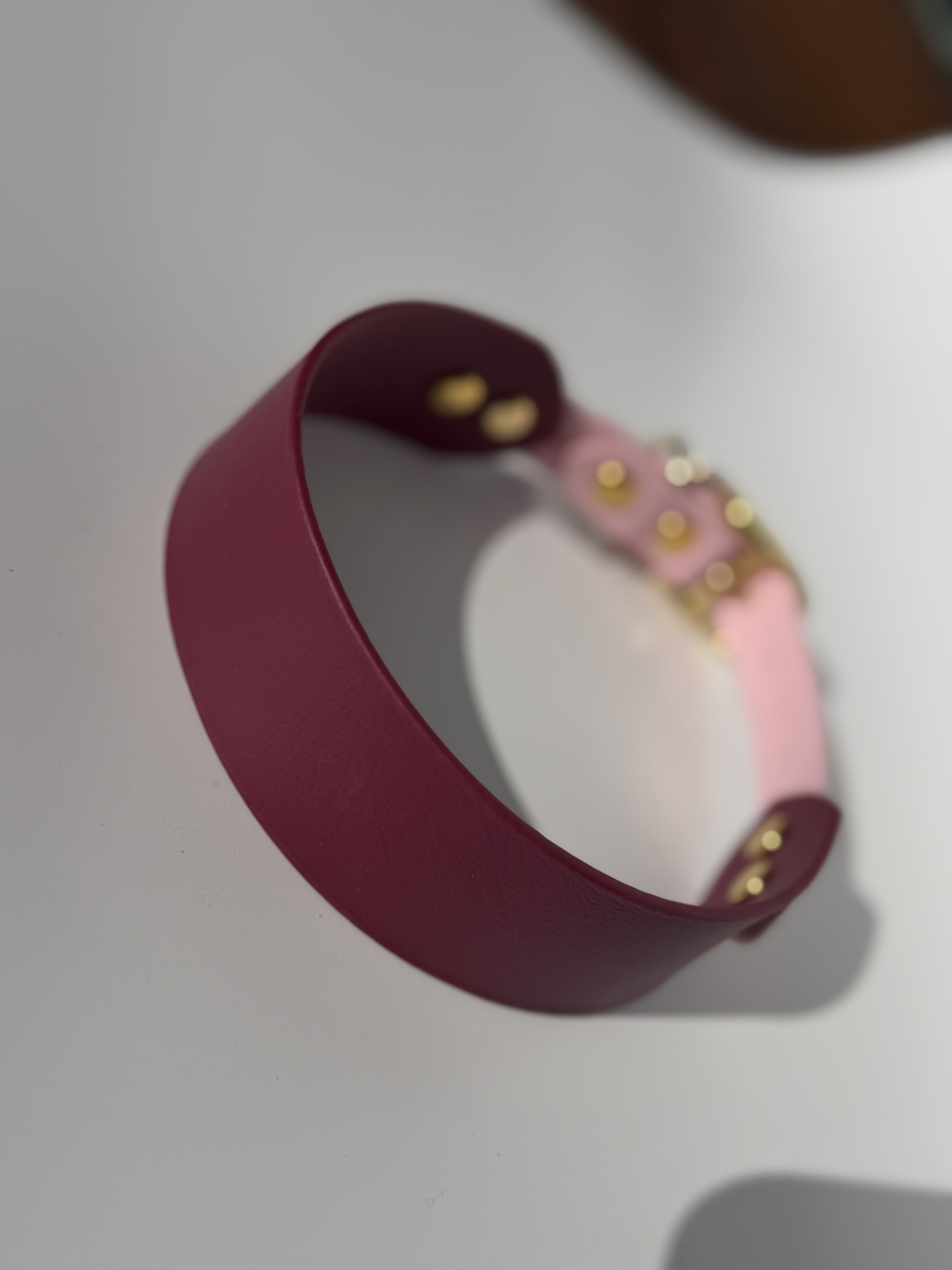 Platus antkaklis su sumažinta sagtimi (38/19mm)