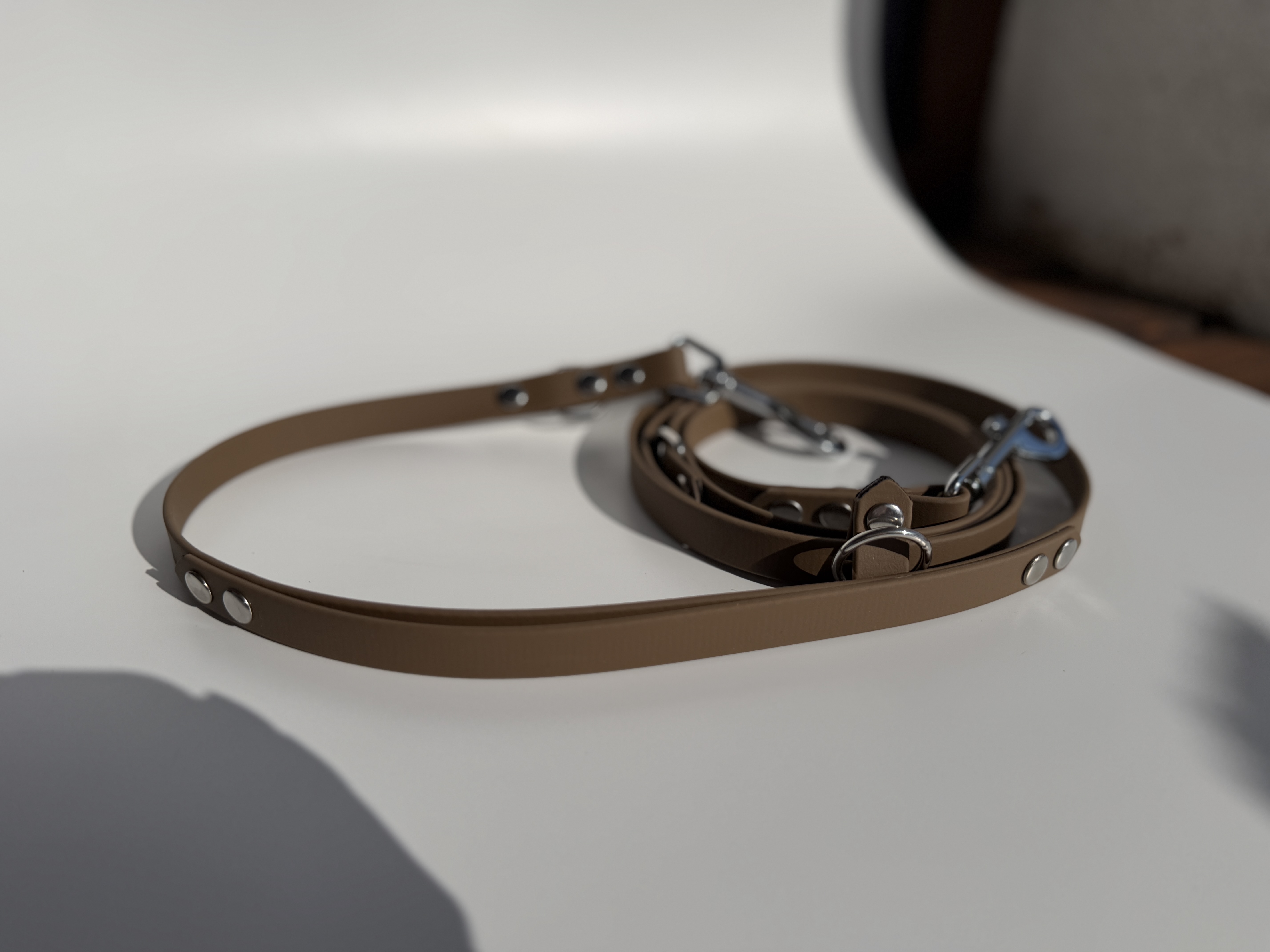 Daugiafunkcinis pavadėlis Nero su papildoma rankena (16mm)