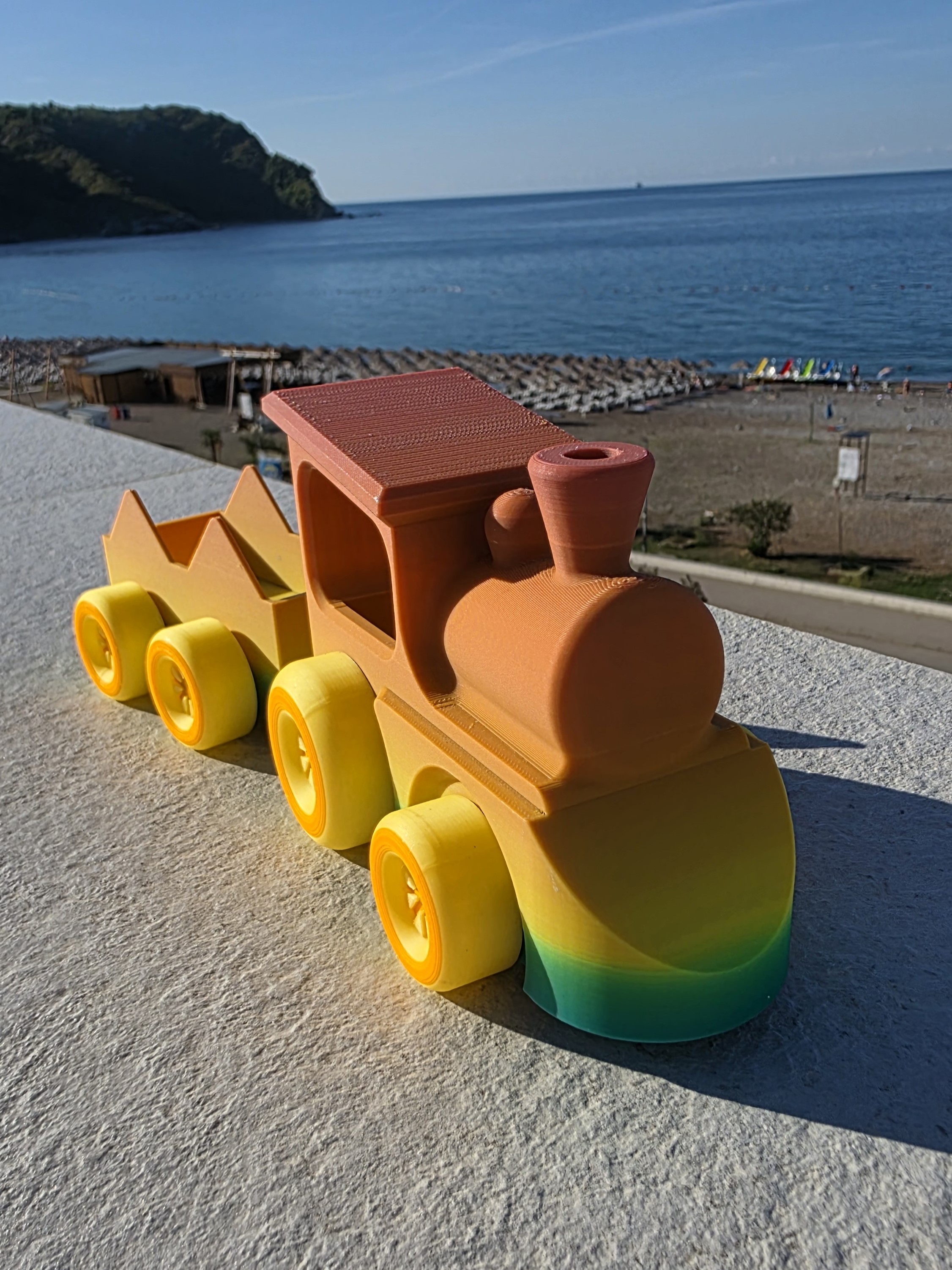 Dečiji vozić sa imenom i vagonimA