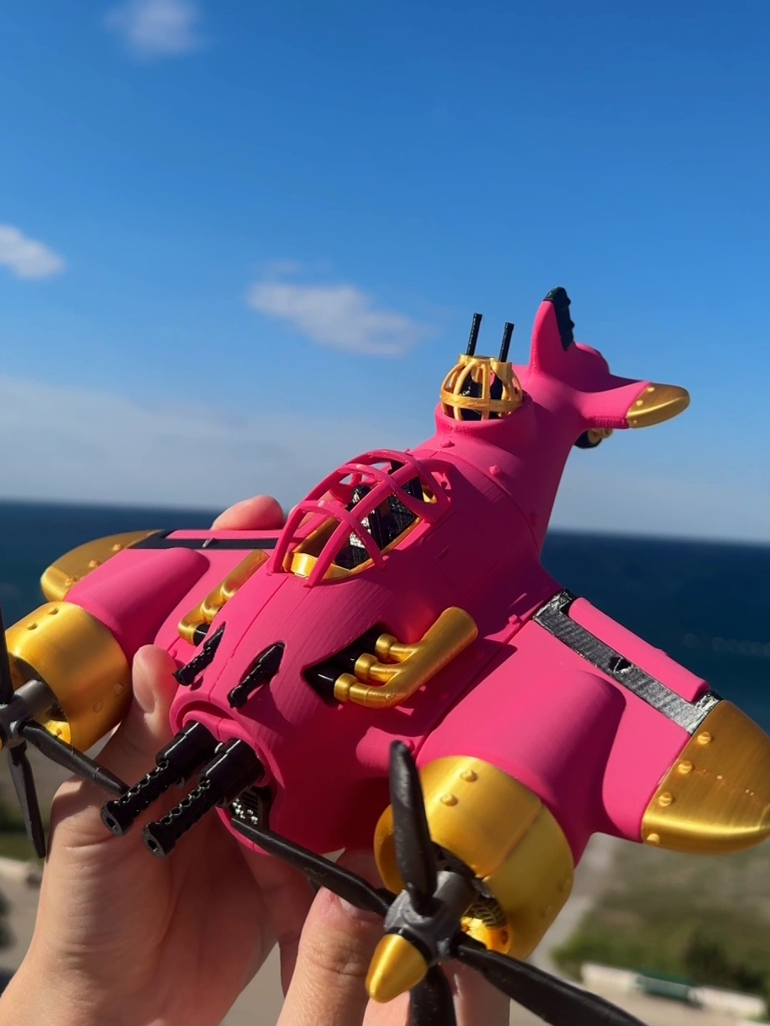 Dečija igračka ukras veseli avion