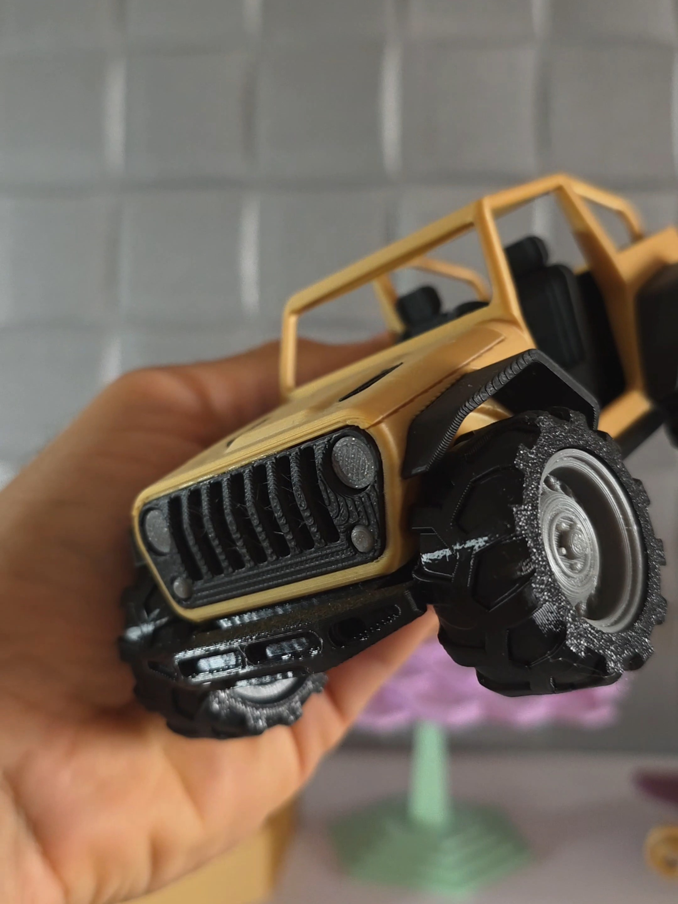 Jeep igračka sa gumenim točkovima – 3D terenski model