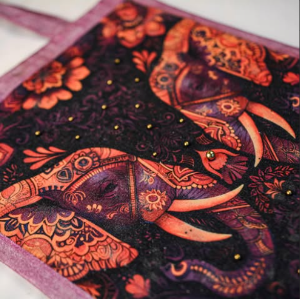 Tote de manta cruda · Elefantes sagrados