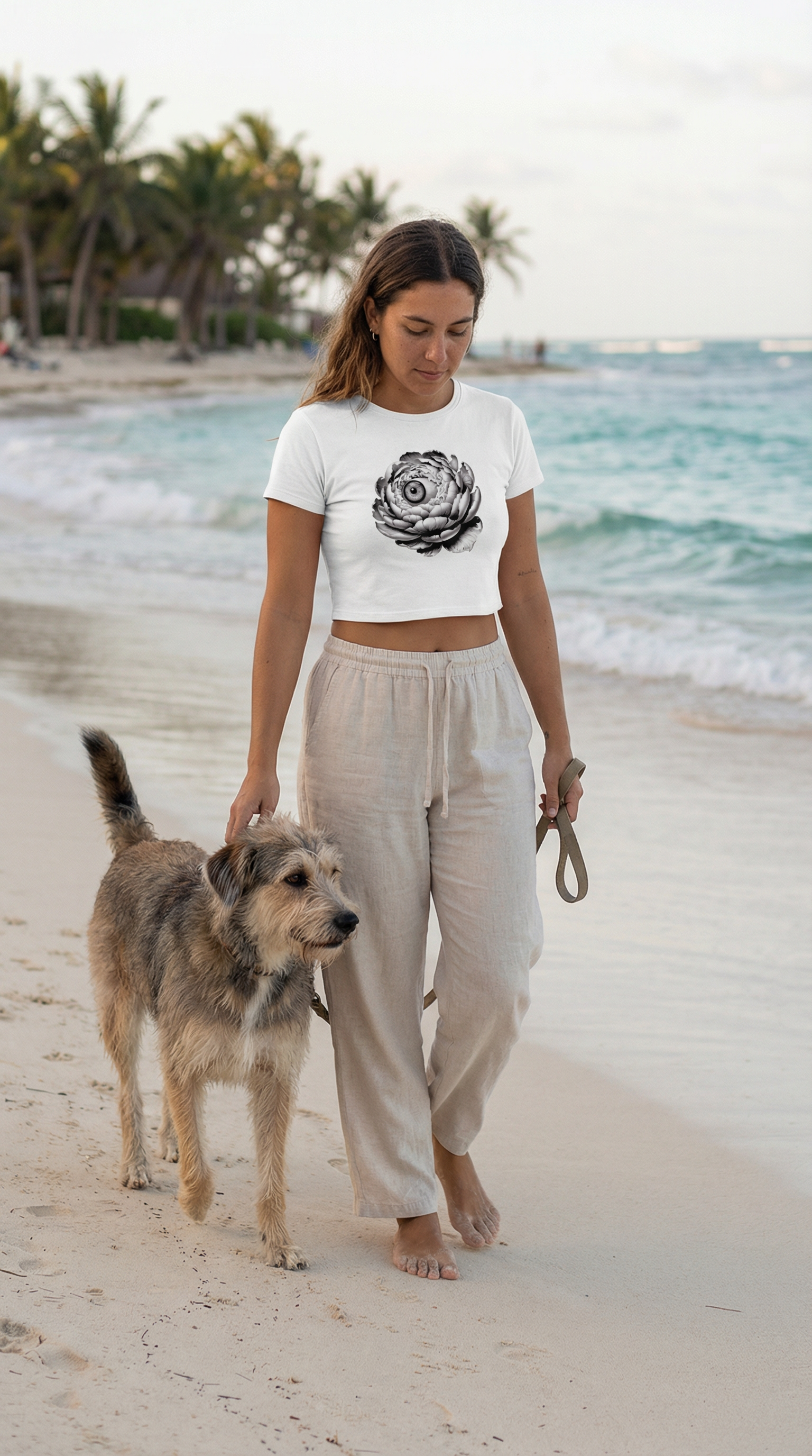 Playera crop top Ojo en Flor