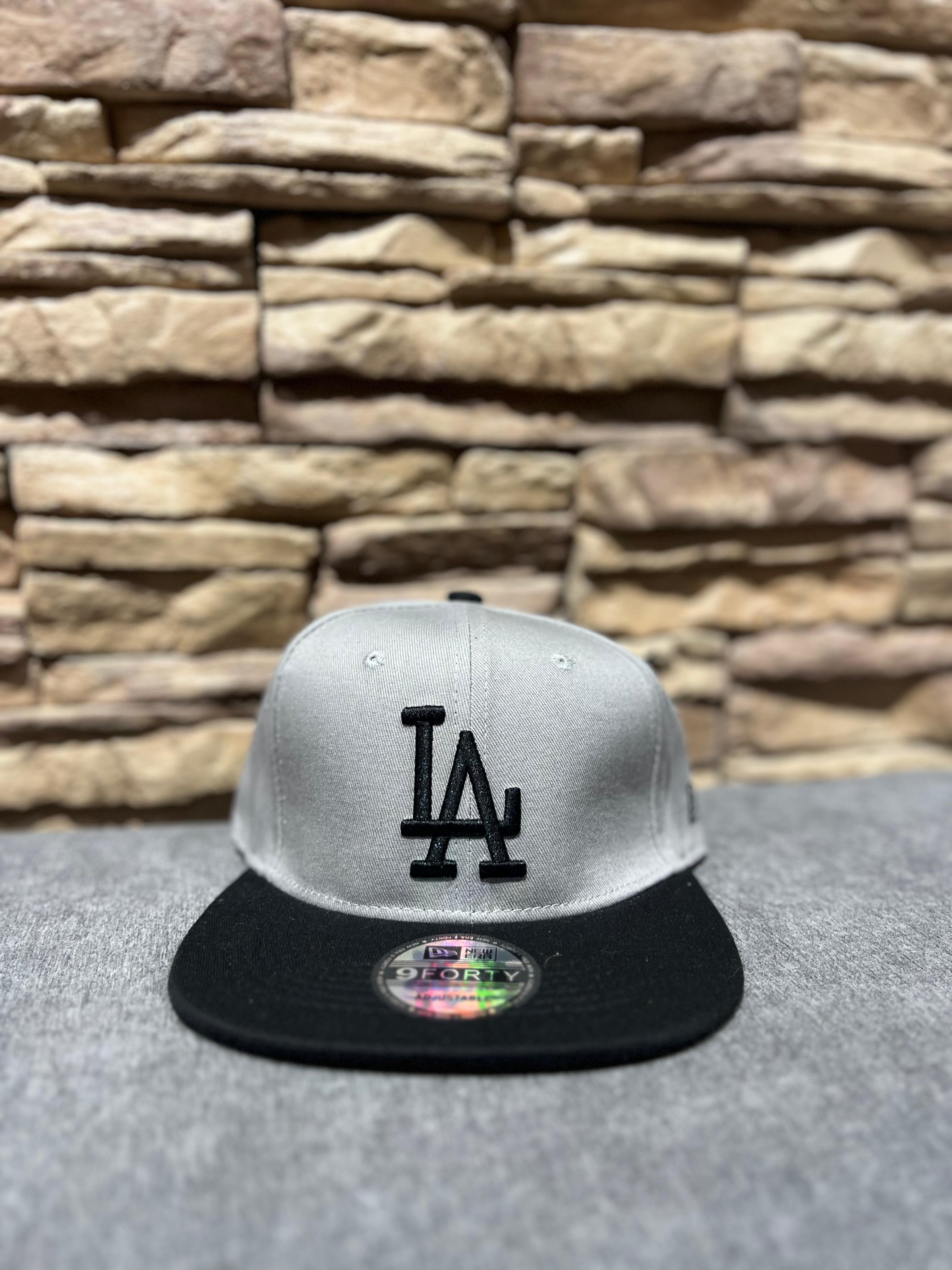New Era 9FIFTY LA Dodgers Gris/Negra – Snapback Ajustable