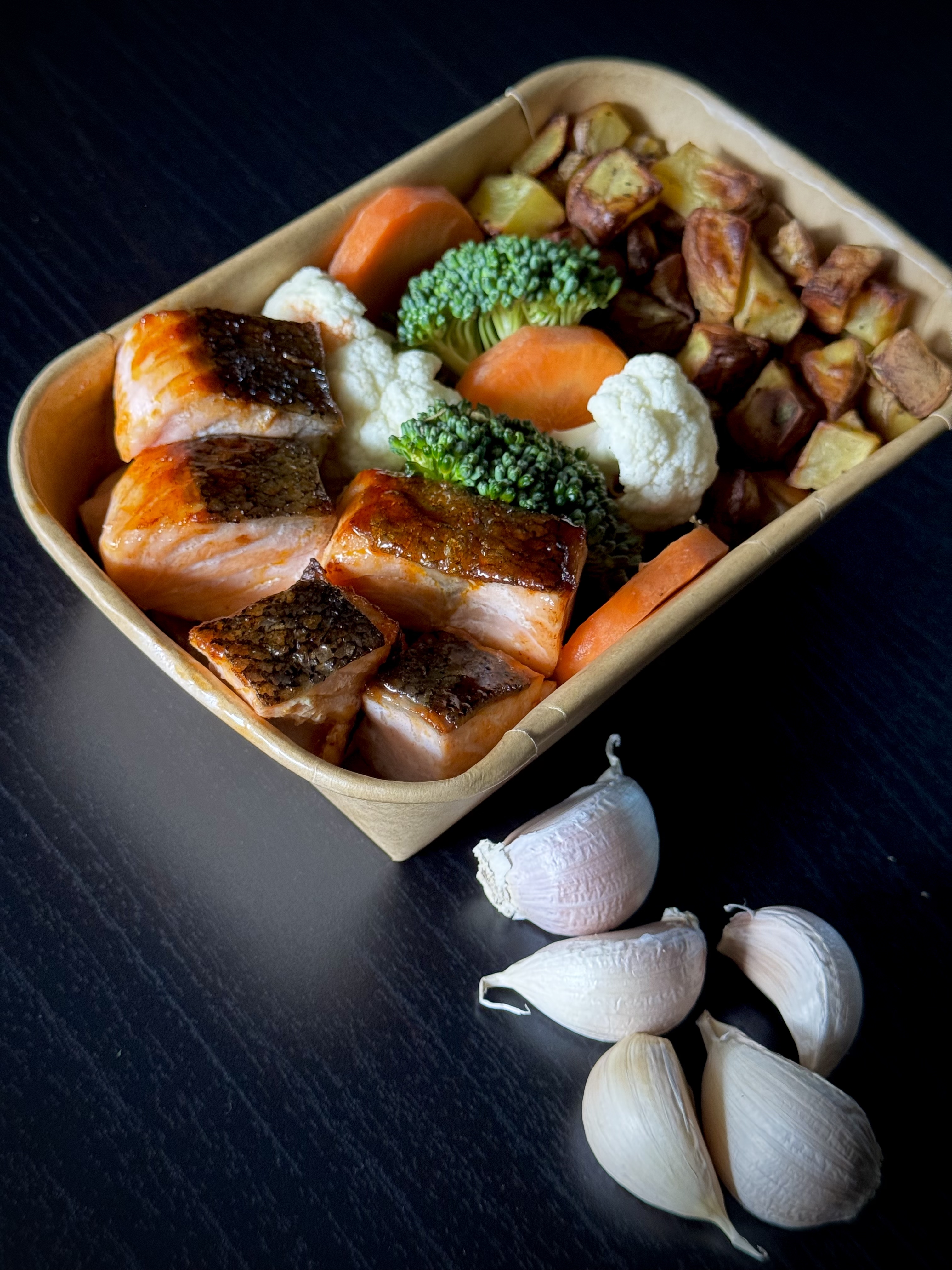 Salmon Meal Prep with Baked Potatoes- Spicy Rub (4 boxes)