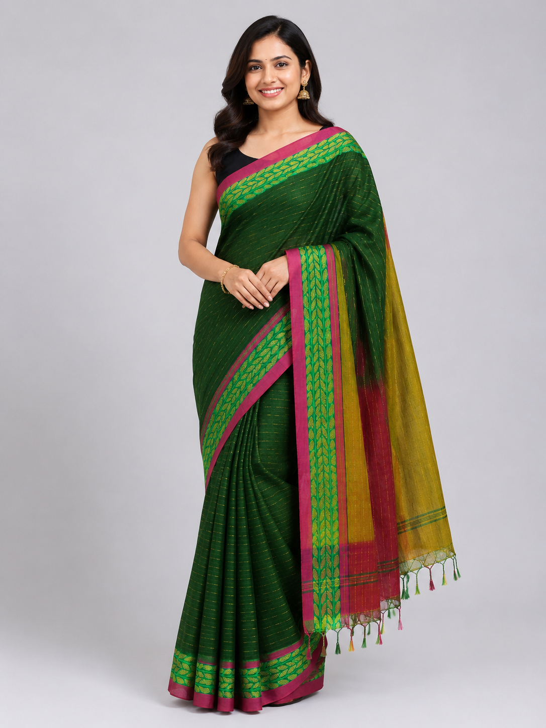 Shwetika Handstitch Handloom Saree