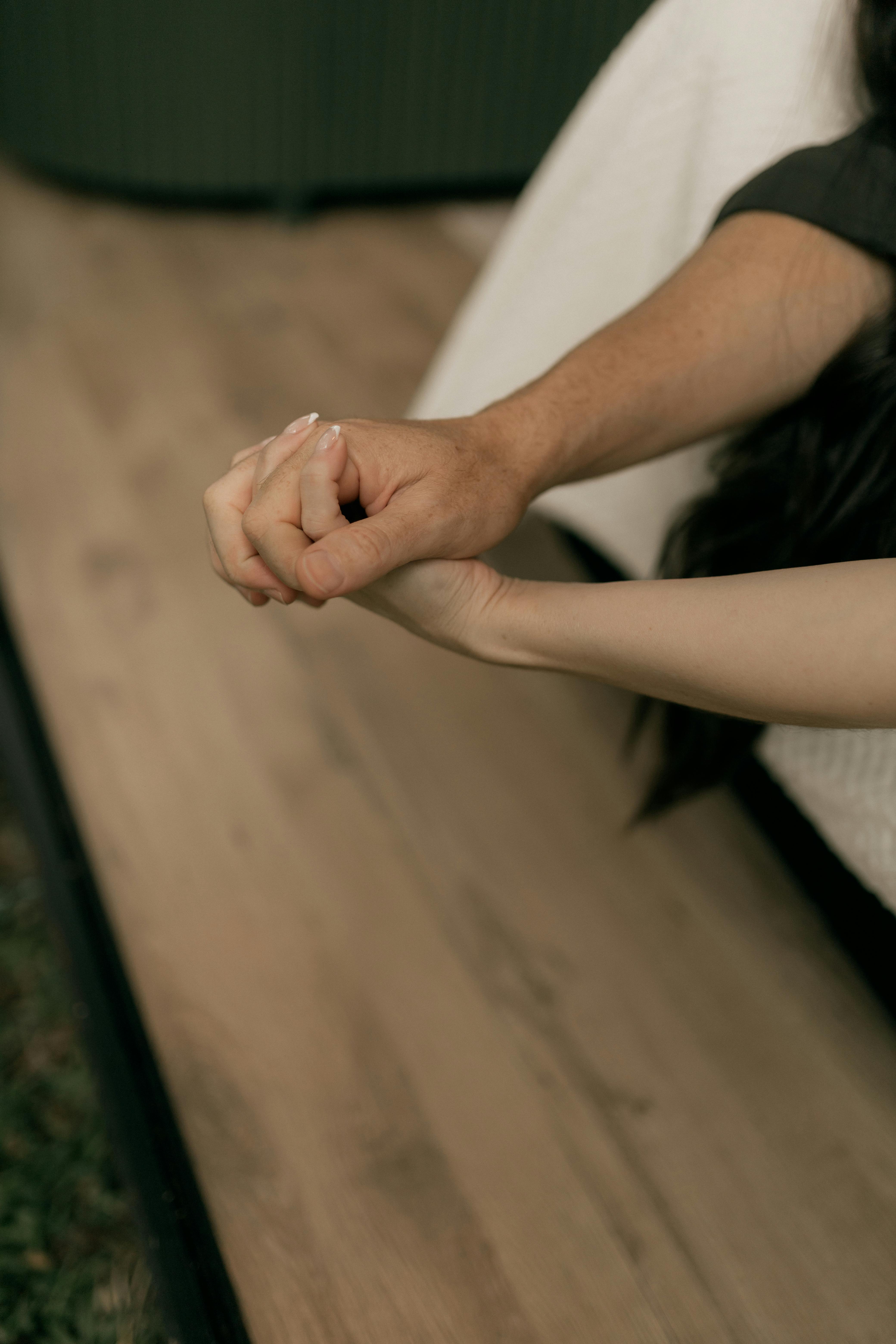 Book Your ONLINE Relationship Session