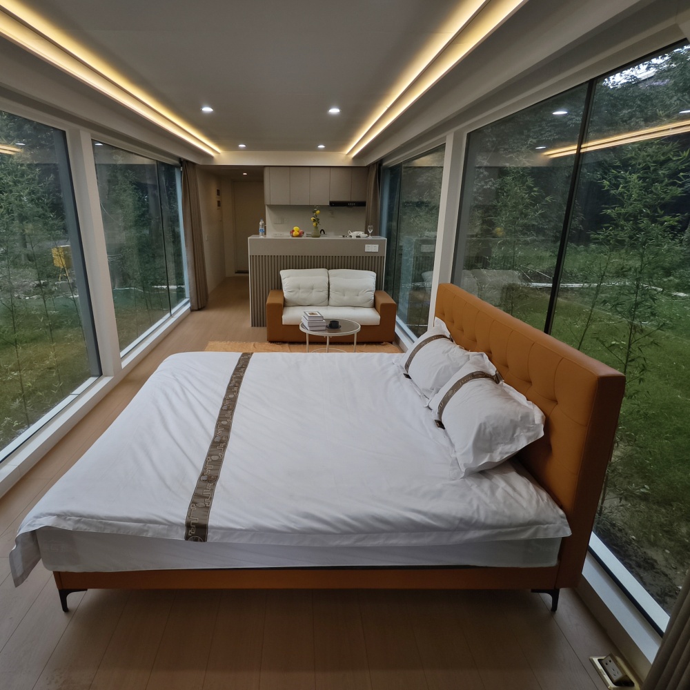 Capsumax Capsule House Model D8