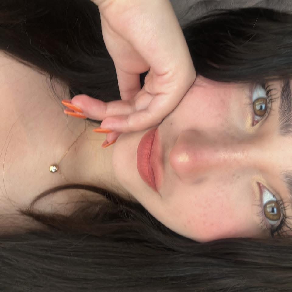 Todo mi contenido + de 15 fotos y videos.