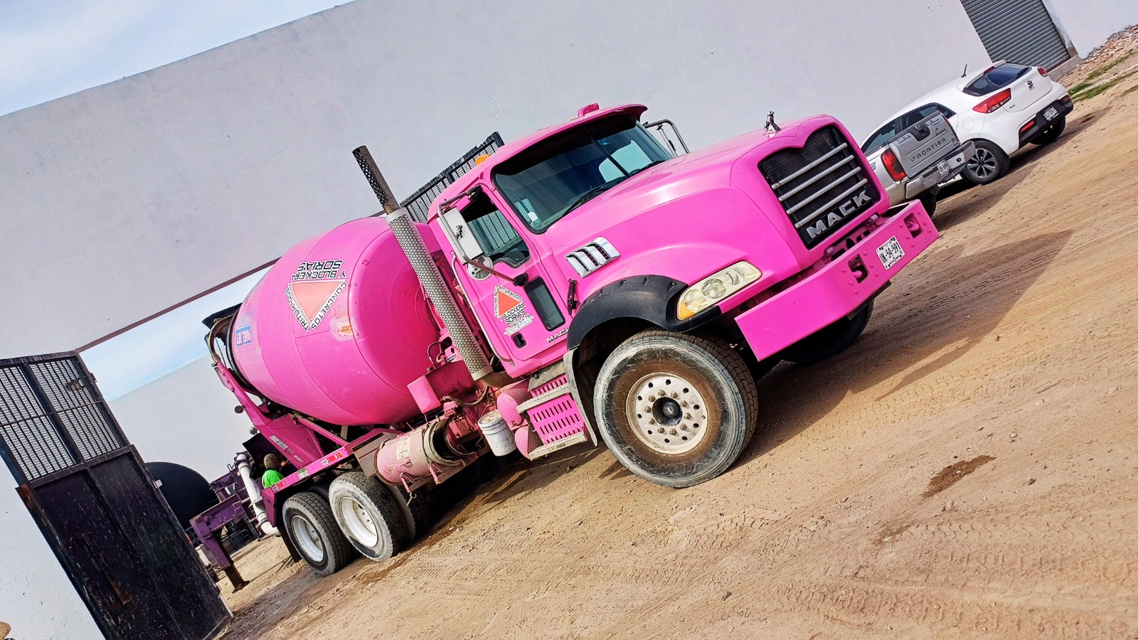 Camión Revolvedor Usado MACK GU813 AÑO 2009 