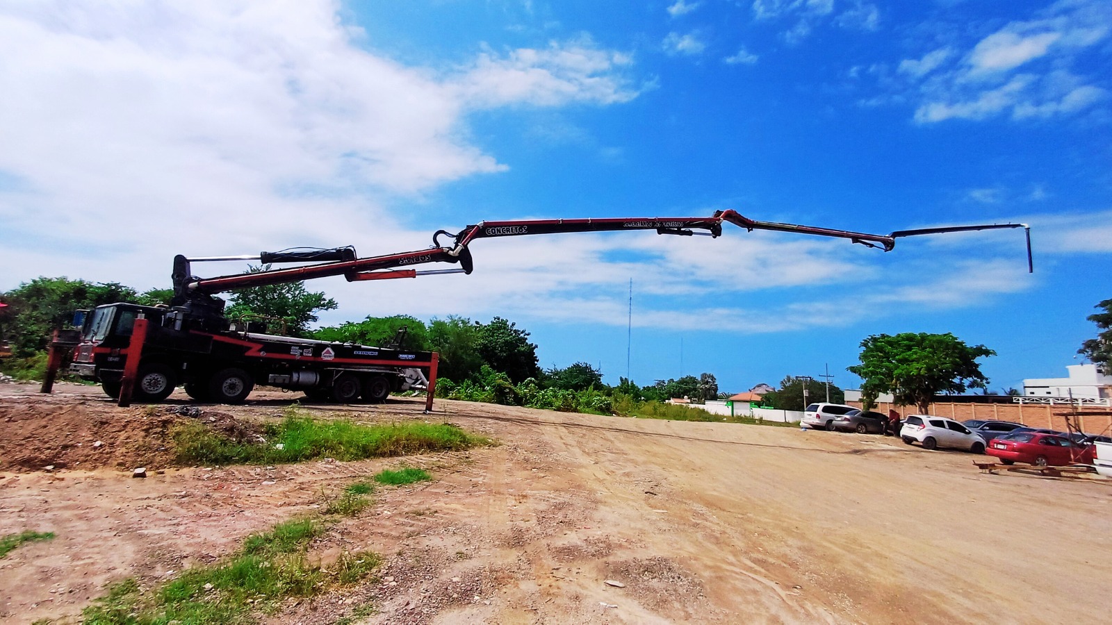 Bomba Pluma 47mts Cummins