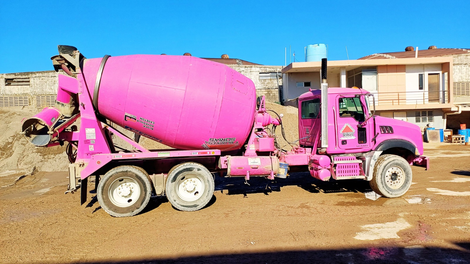 Camión Revolvedor Usado MACK GU813 AÑO 2009 