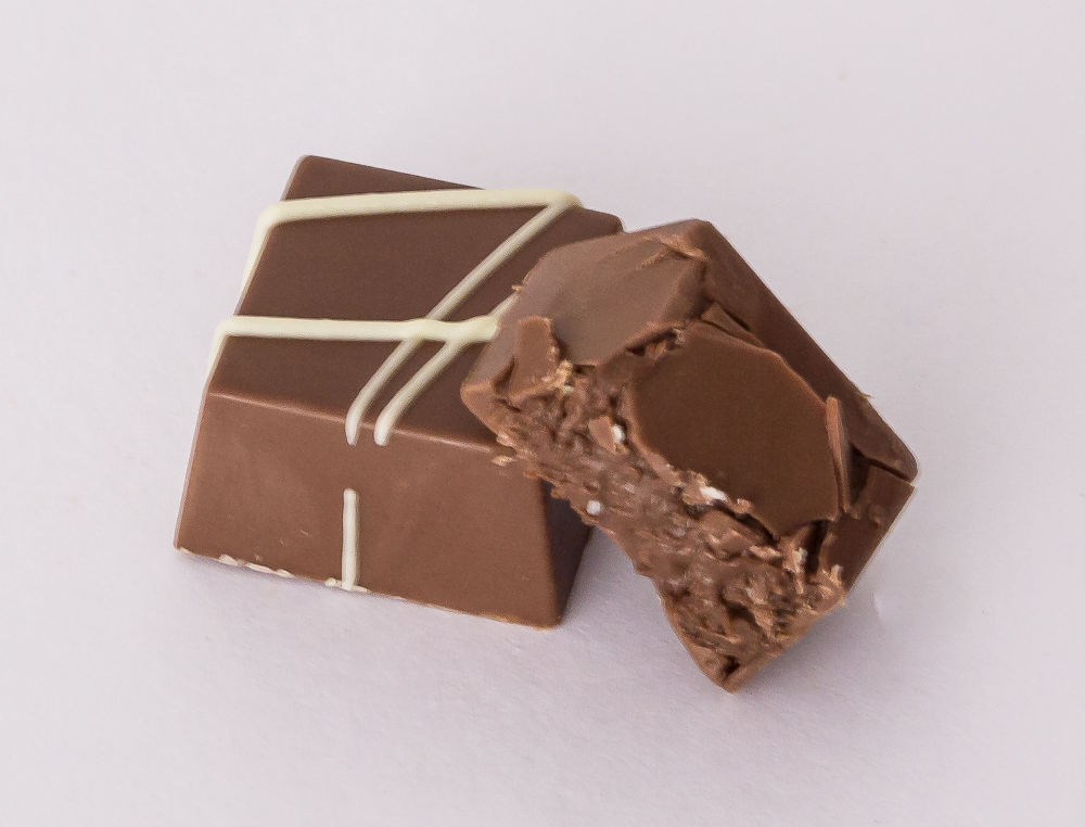 Bombom de Pasta de Avelã com Crocante