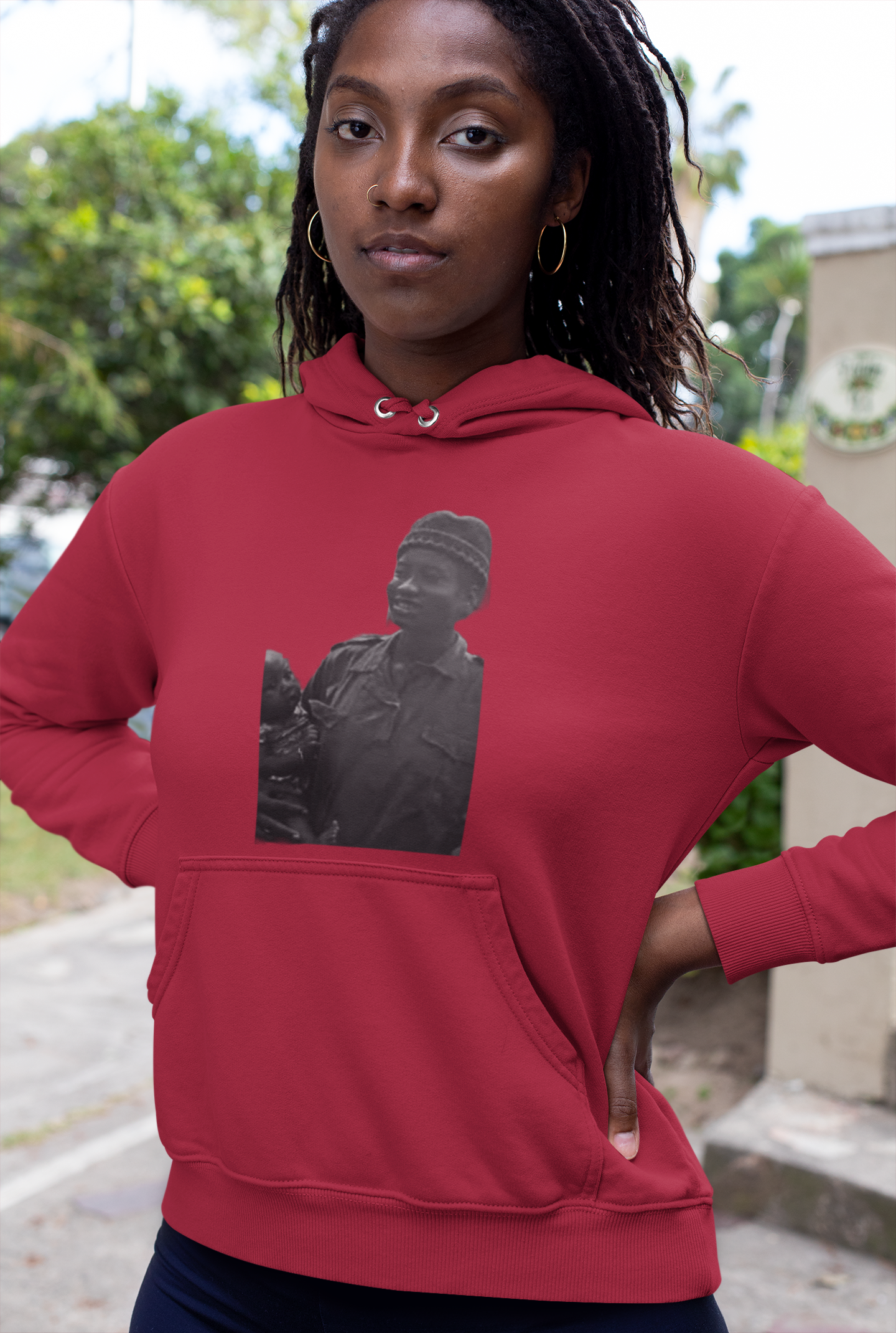 Sweat à capuche Femme imprimé Amilcar CABRAL
